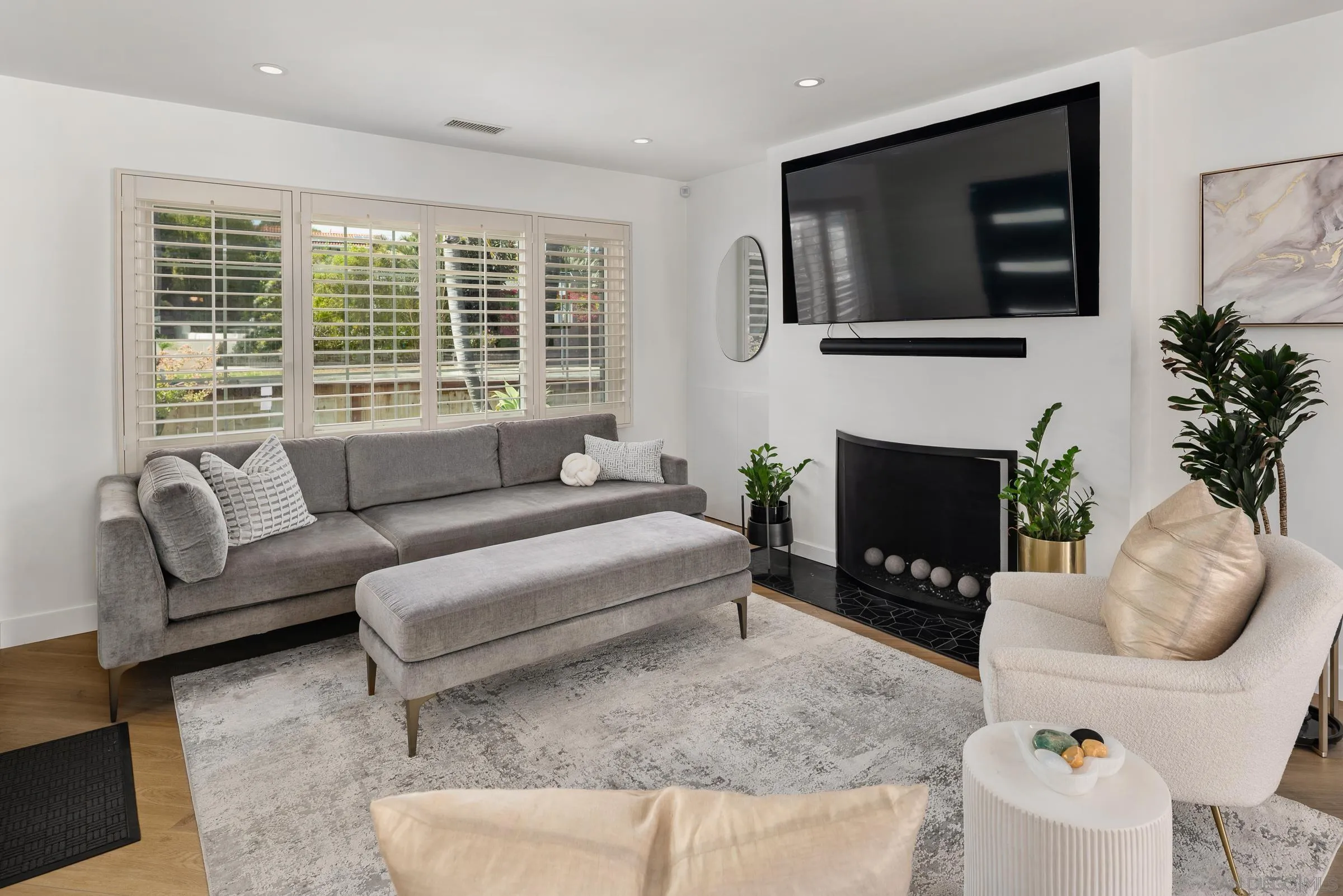 https://cdn.realtyfeed.com/cdn/127/260011399/c86153e238ef7606e7db1e4f204a30e9.webp
