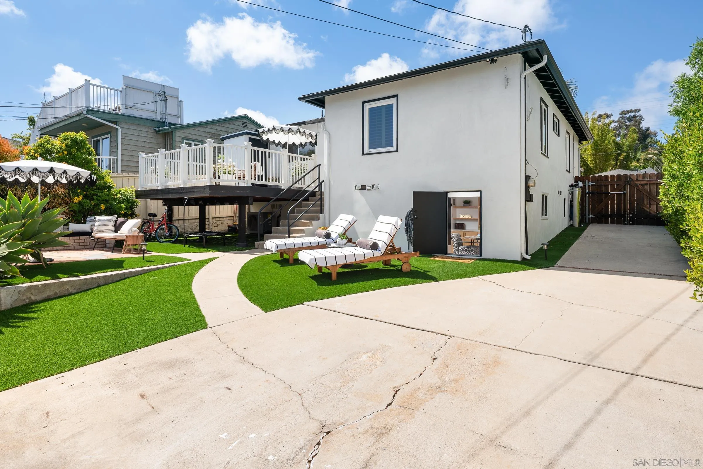 https://cdn.realtyfeed.com/cdn/127/260011399/dffd13024c8ba98eb382072868983a4d.webp