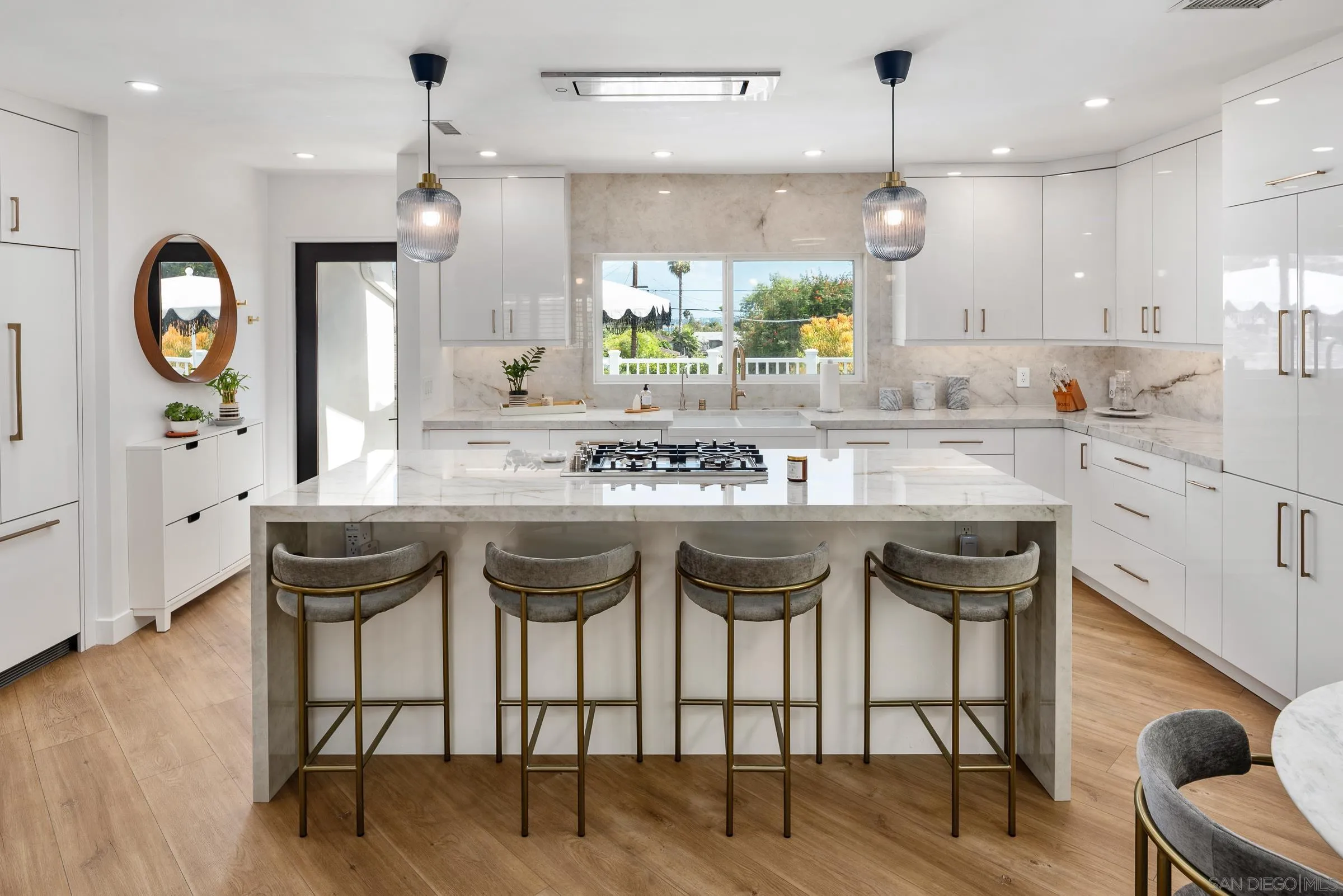 https://cdn.realtyfeed.com/cdn/127/260011399/f0921cc93d0f0d1a1d7c95084d43abe3.webp