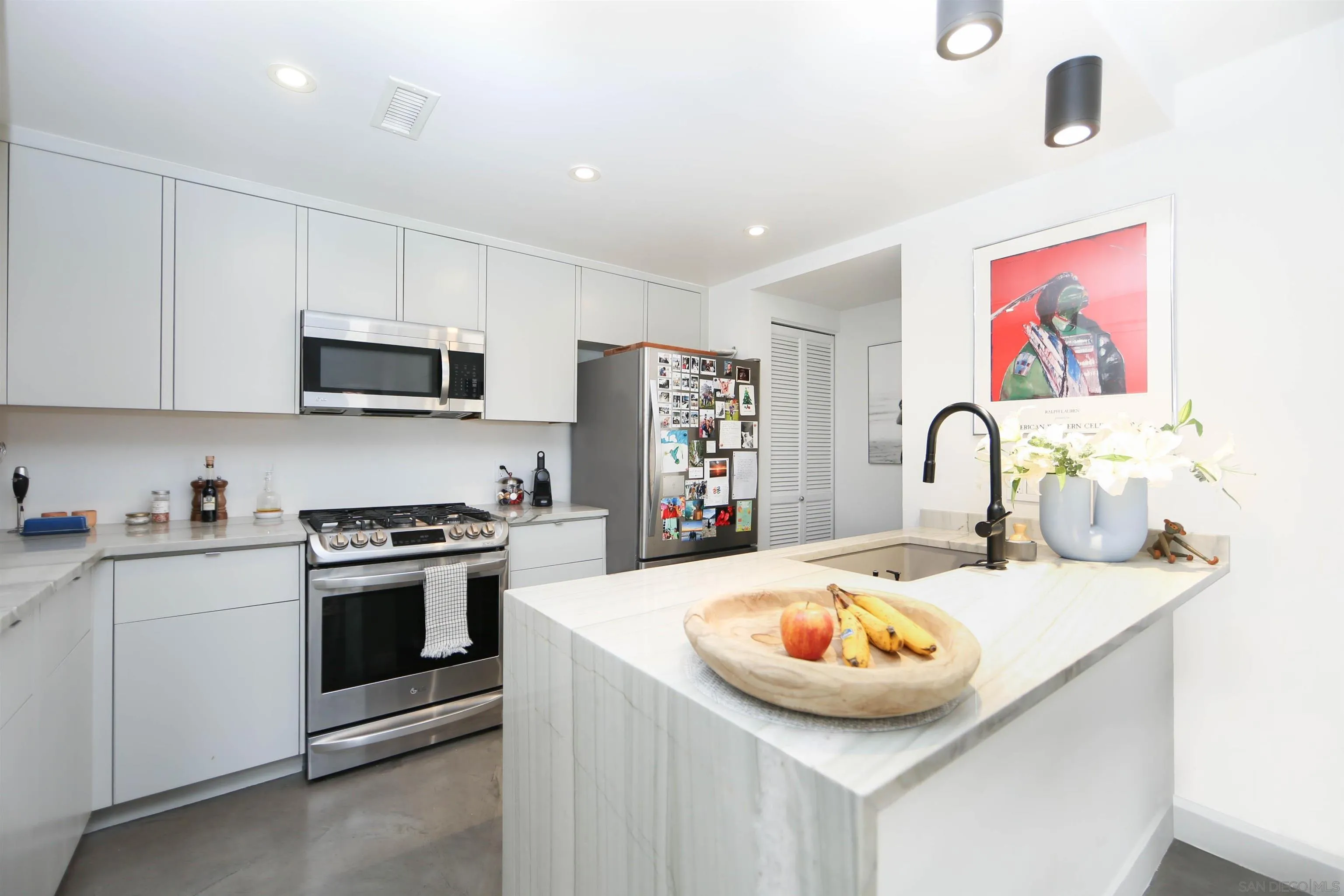 Photo #8: 2600114 Listing: Photo #8