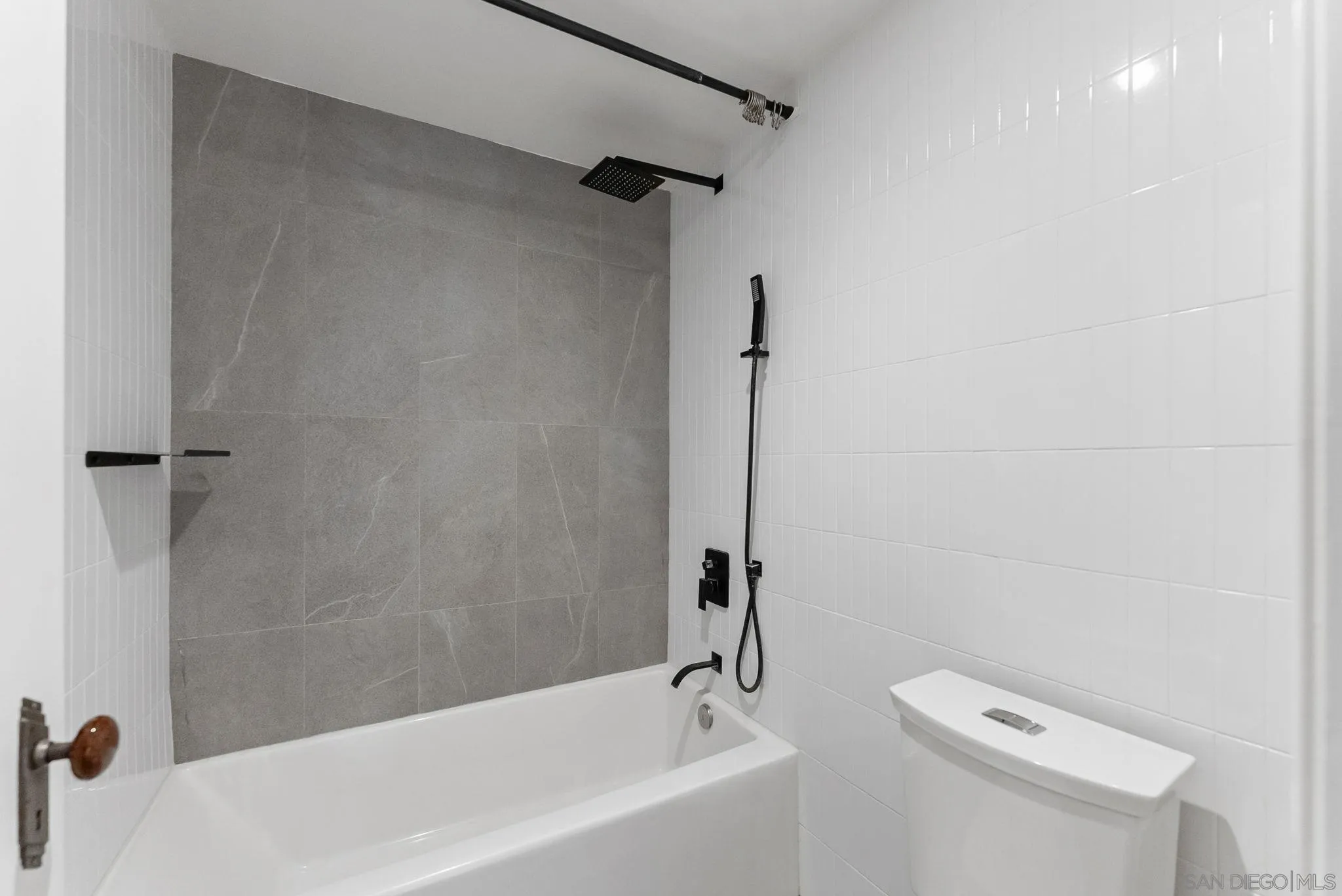 Photo #17: 2600114 Listing: Photo #17