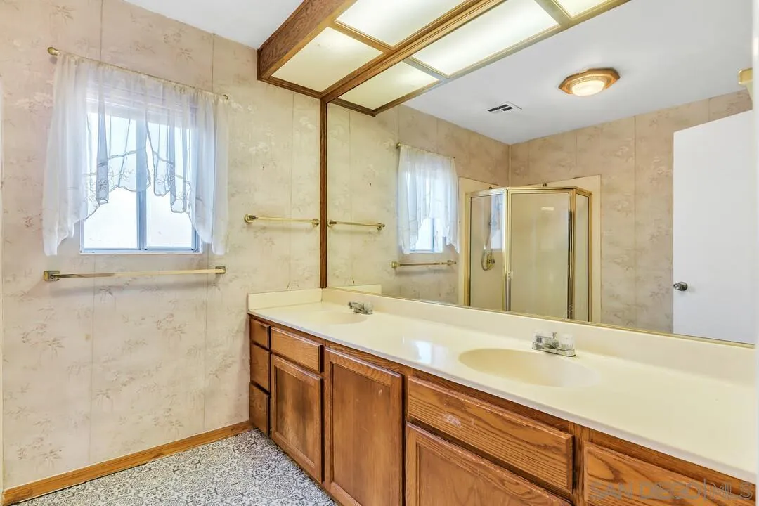 https://cdn.realtyfeed.com/cdn/127/260011400/1788411ae84c0d4f190aa72c495fc6da.webp