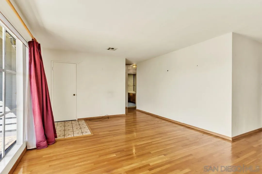 https://cdn.realtyfeed.com/cdn/127/260011400/75d0da6bc6923602928eea8106393709.webp