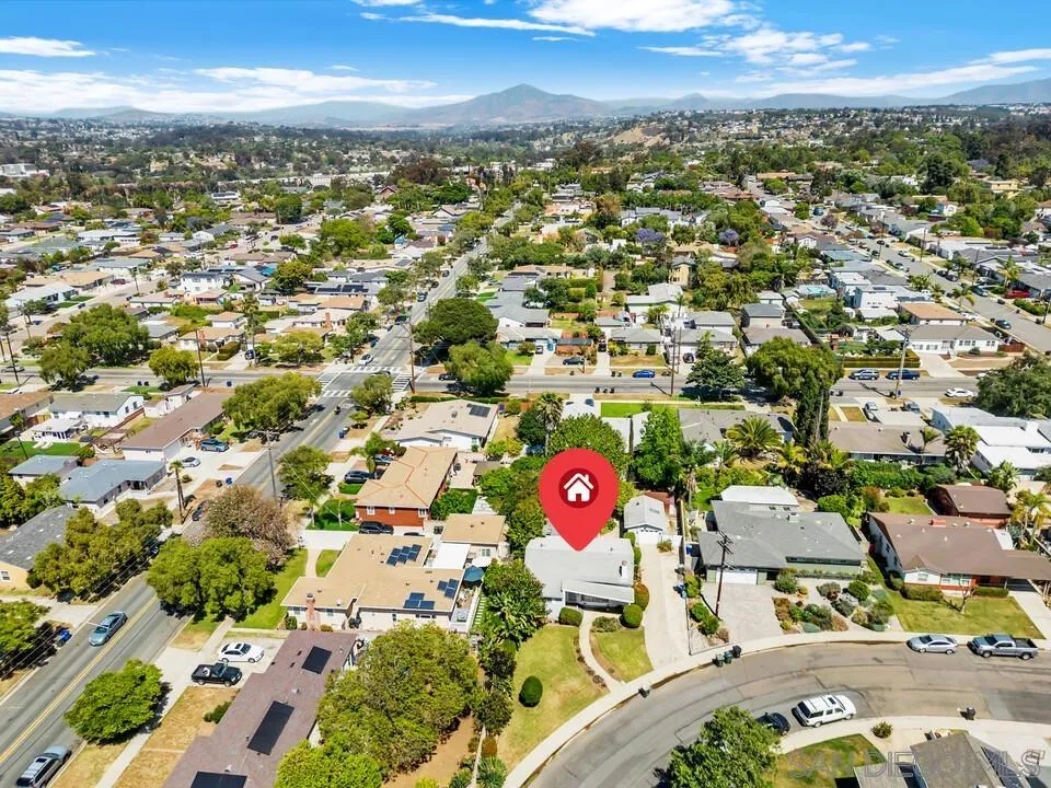 https://cdn.realtyfeed.com/cdn/127/260011400/80cc4ba109f66509fa7978da0ef97314.webp