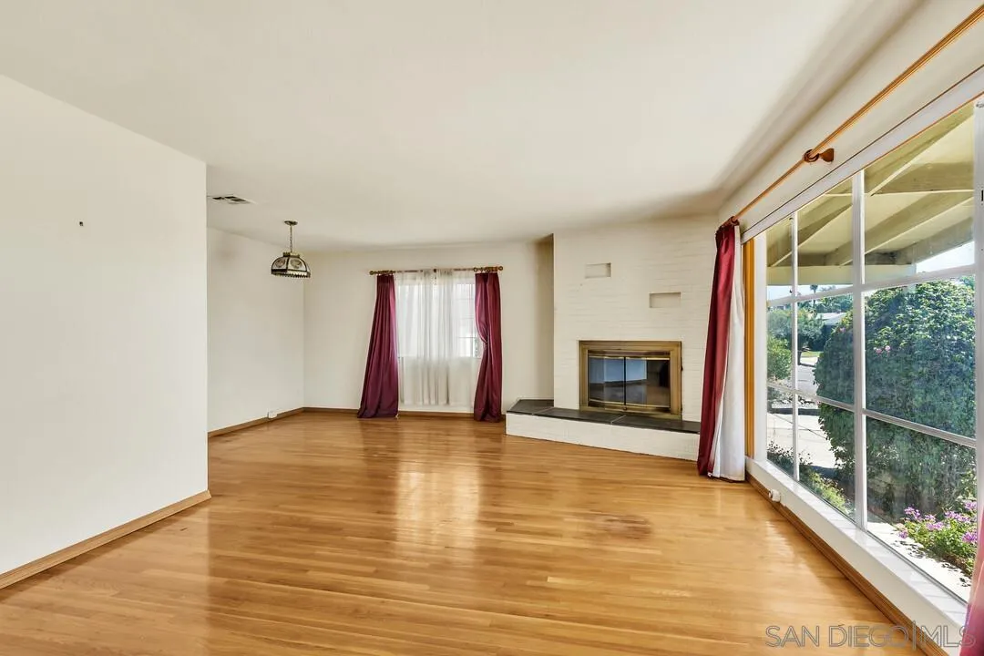 https://cdn.realtyfeed.com/cdn/127/260011400/8524d8e6bb02d20f47c624127865a2ea.webp