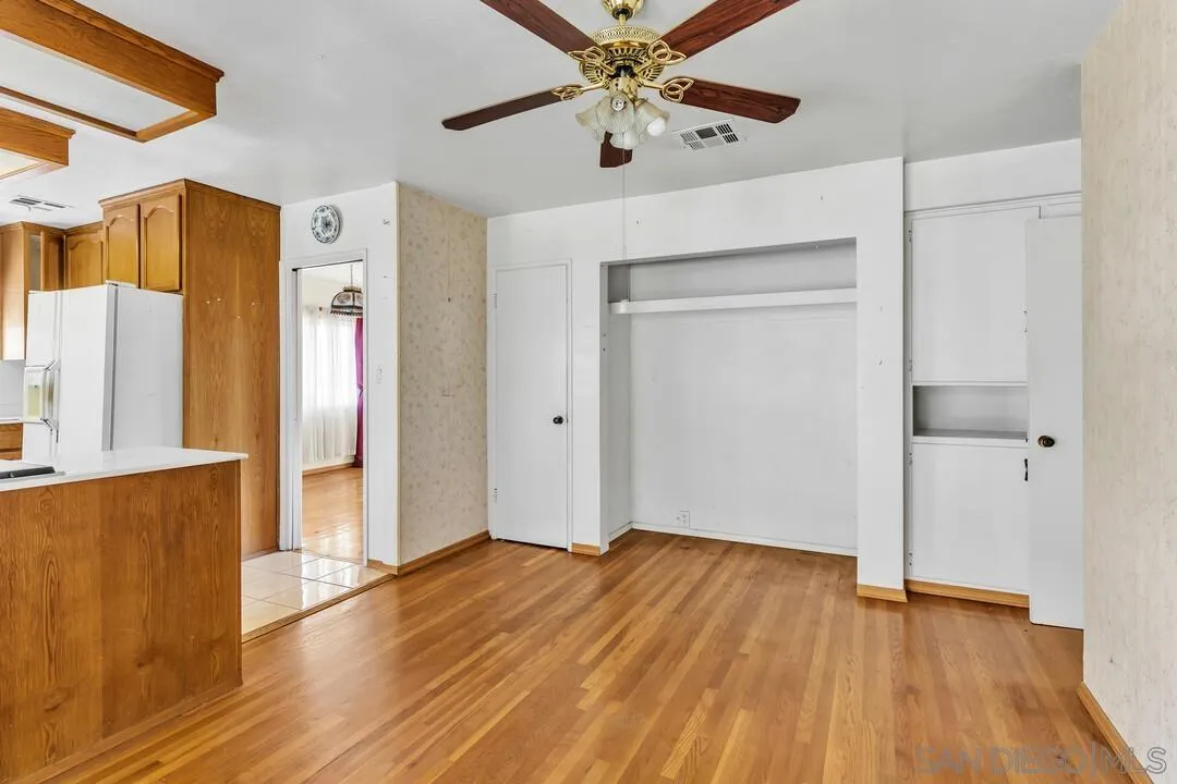 https://cdn.realtyfeed.com/cdn/127/260011400/a0f0016852c6cc02dd318d466087ed05.webp