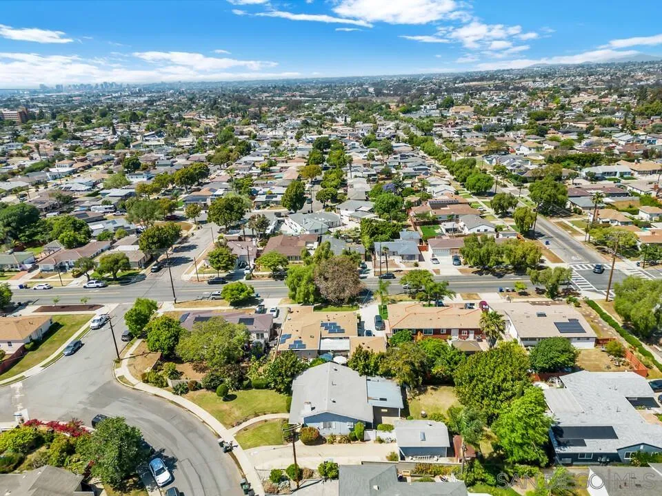 https://cdn.realtyfeed.com/cdn/127/260011400/adac244b579e0722c41d043536e8ab99.webp