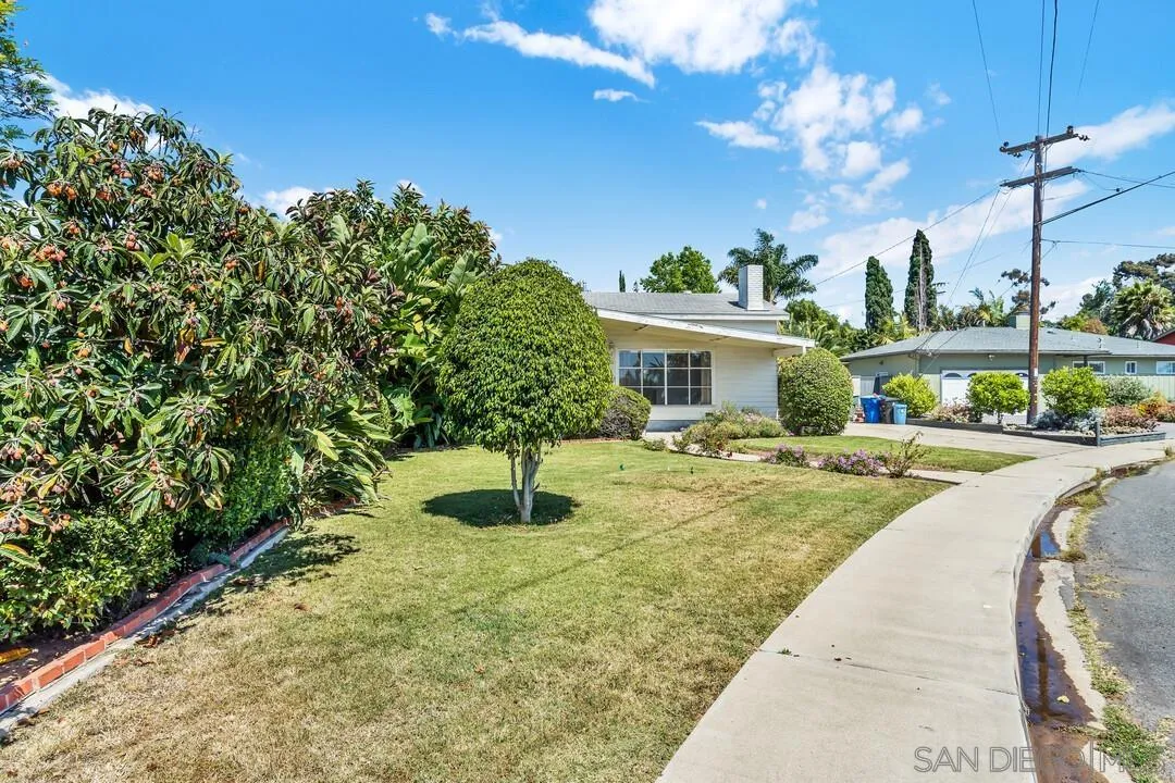 https://cdn.realtyfeed.com/cdn/127/260011400/ed78471f36b1d3bd93e276c74fef5d6d.webp