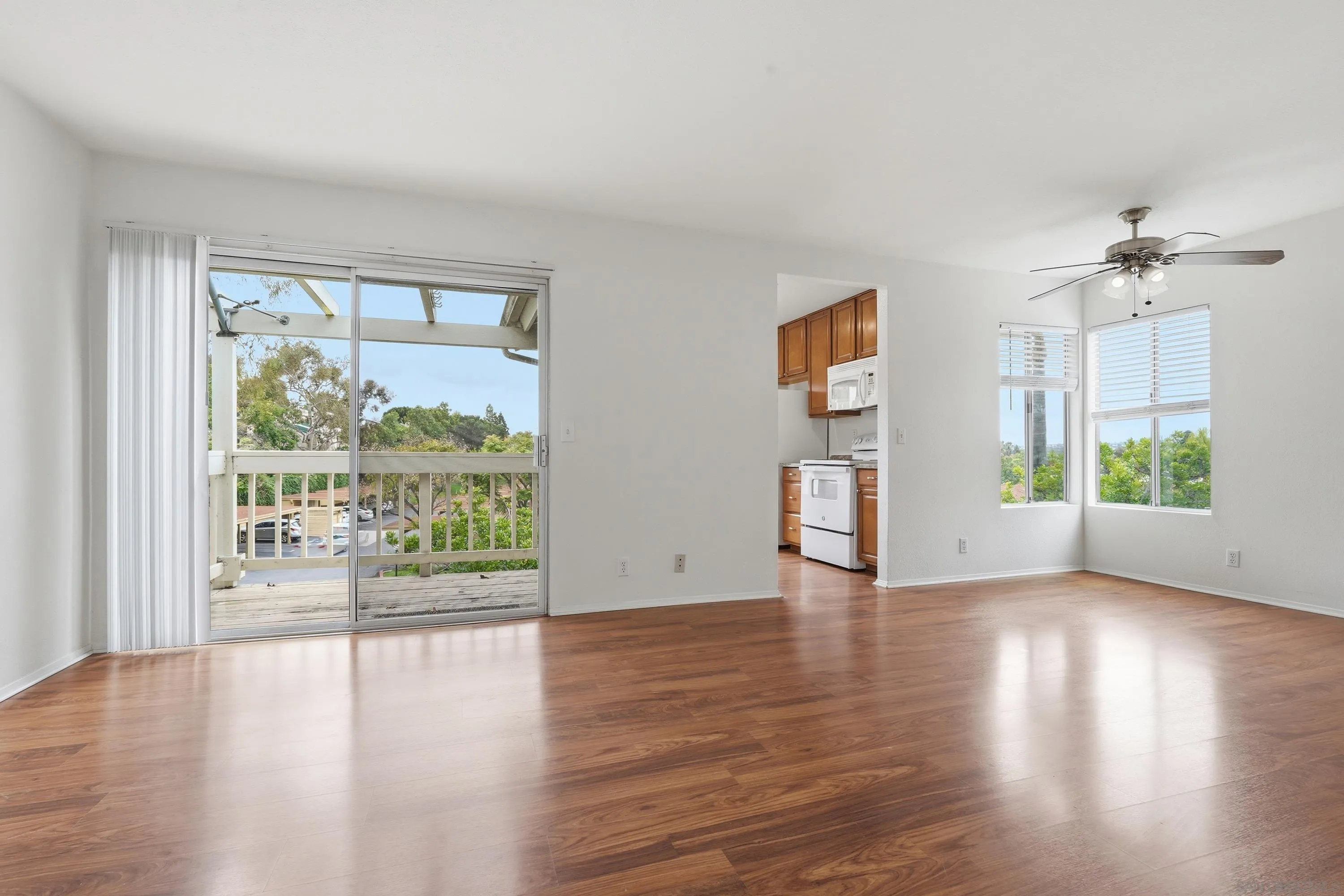 https://cdn.realtyfeed.com/cdn/127/260011404/99cb3a23493ac06def75866f032019c5.webp