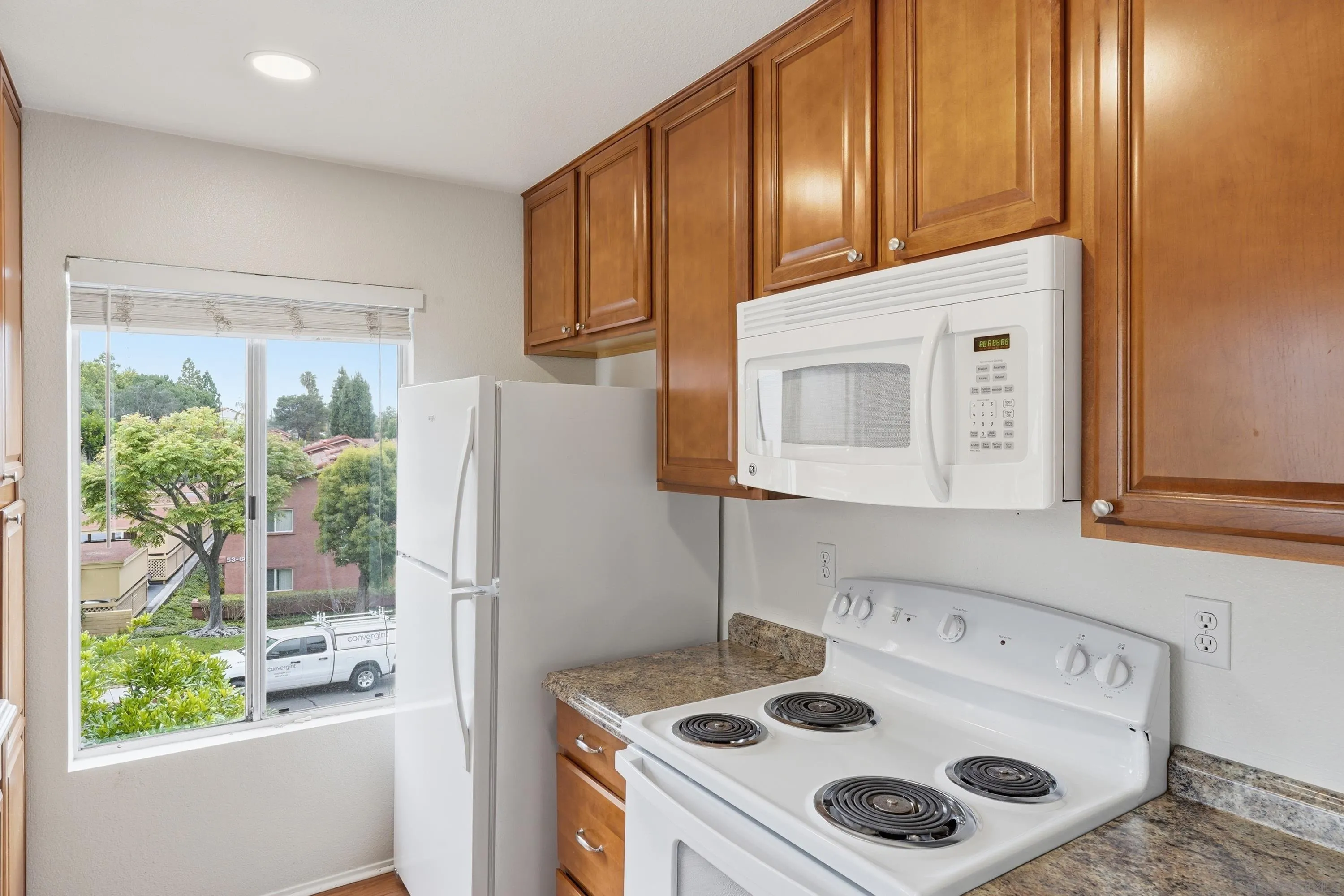 https://cdn.realtyfeed.com/cdn/127/260011404/b209ff8970d4a2071e5f6af5f6a6cd05.webp