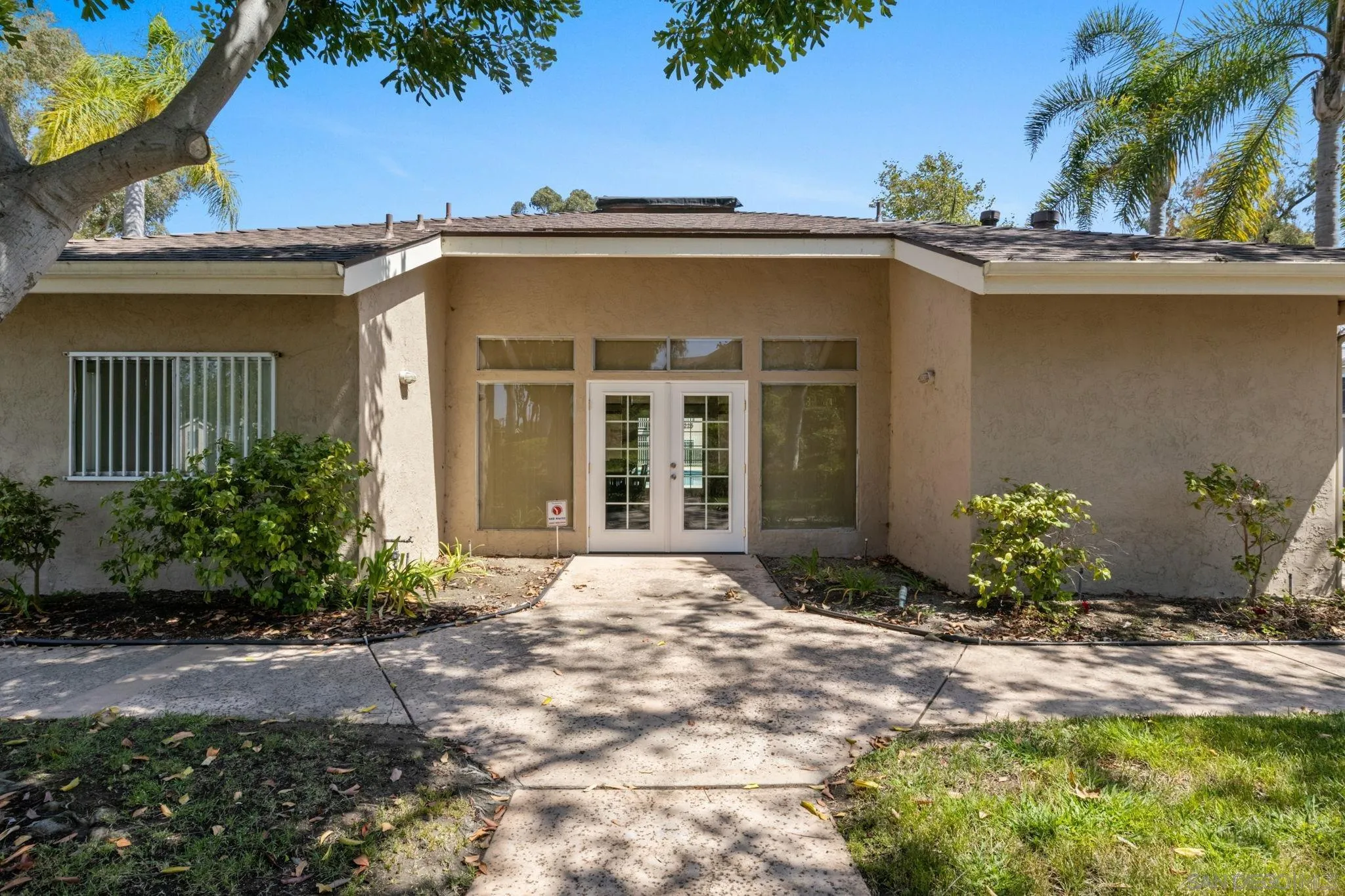 https://cdn.realtyfeed.com/cdn/127/260011404/be3f0716e59c6d7674bcdf9968718773.webp