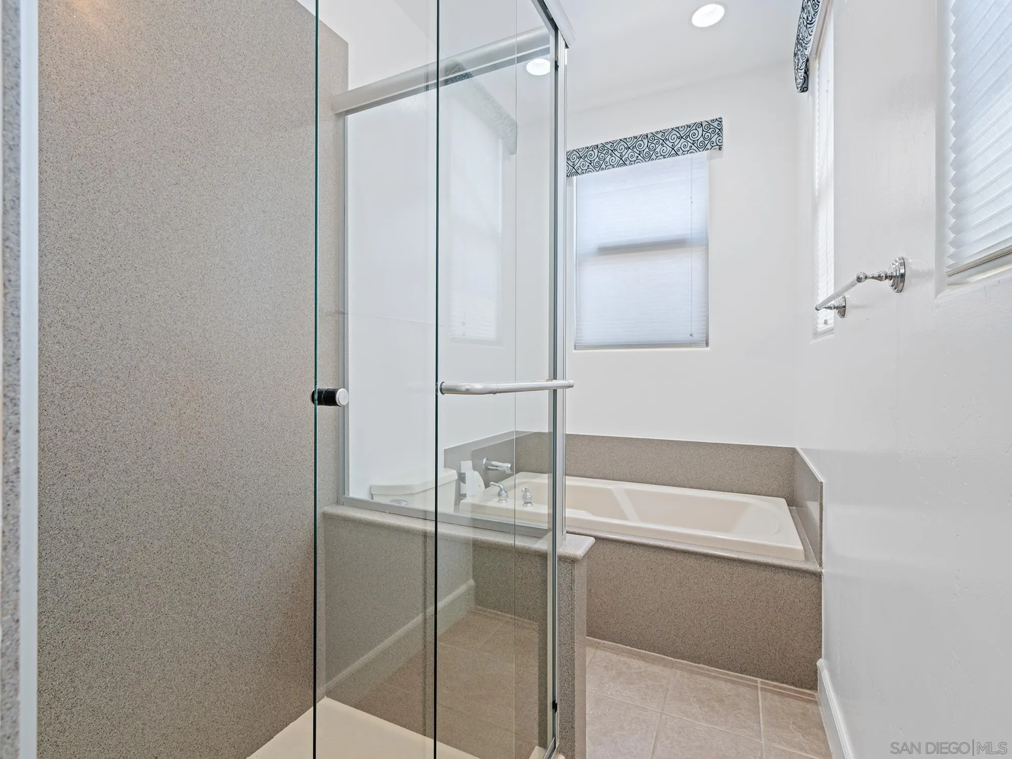 Photo #17: 260011407 Listing: Photo #17