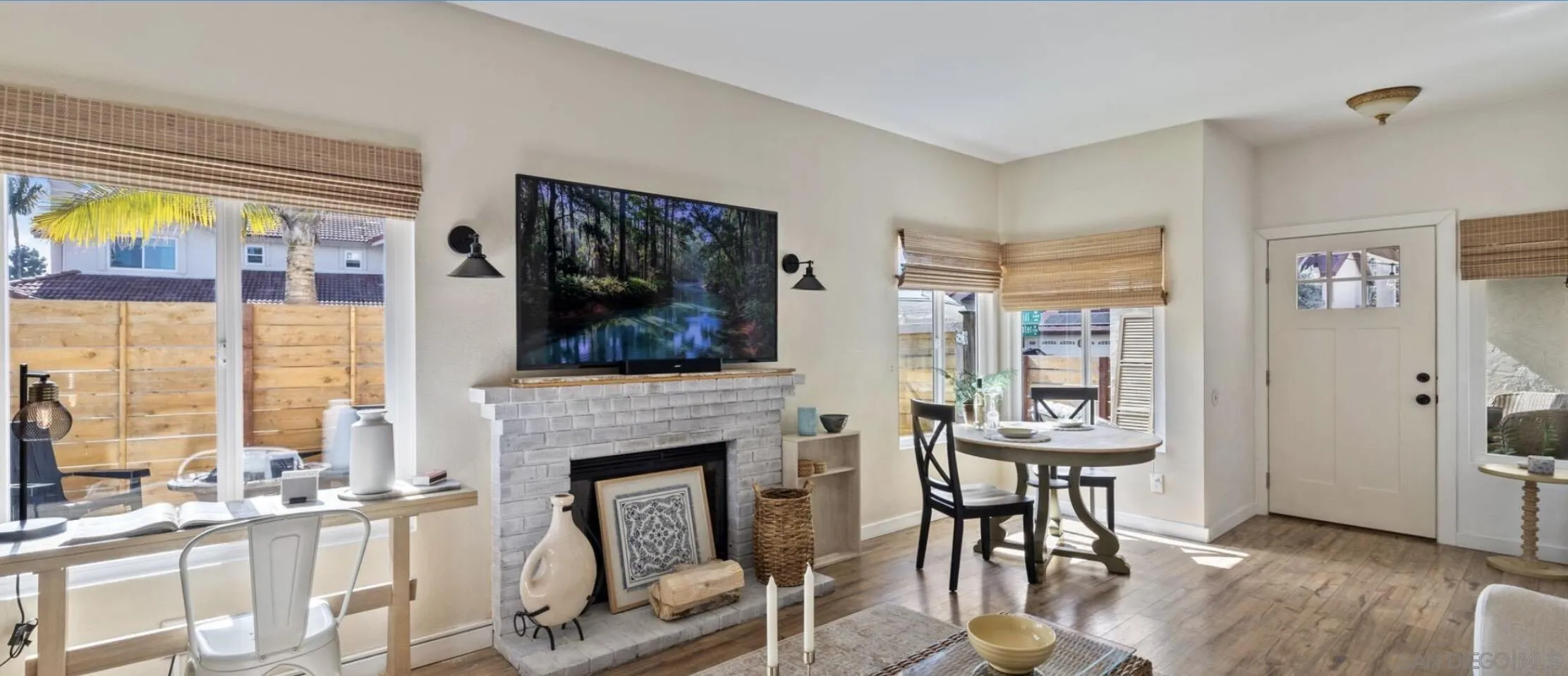https://cdn.realtyfeed.com/cdn/127/260011410/c5119efe29adf00561f37d7fe1277bee.webp