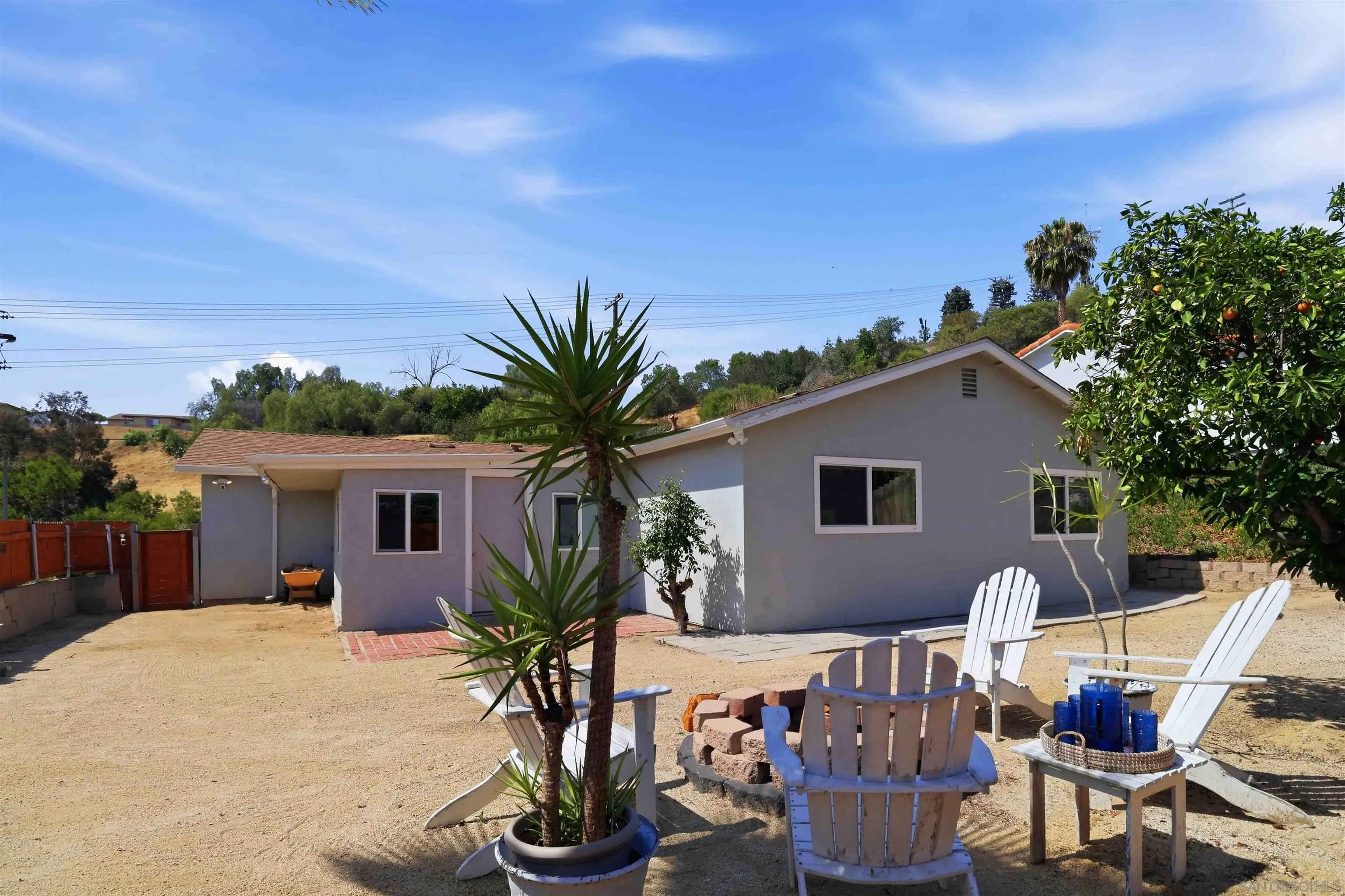 https://cdn.realtyfeed.com/cdn/127/260011411/bd0f7ddda73092ef0f58085adff5cbcd.webp