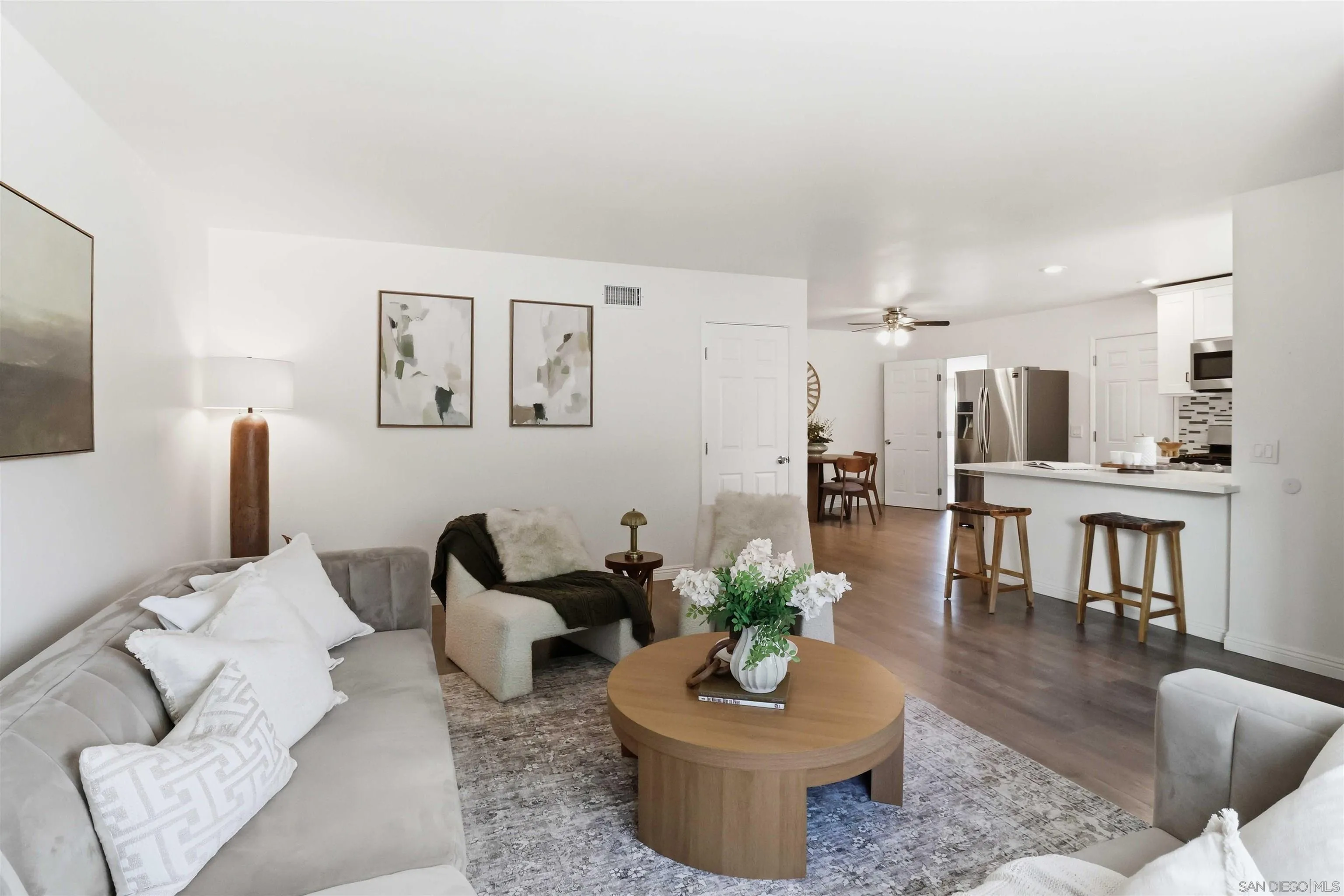 https://cdn.realtyfeed.com/cdn/127/260011411/c839dea47731e2cc0a8372328c6b6a09.webp