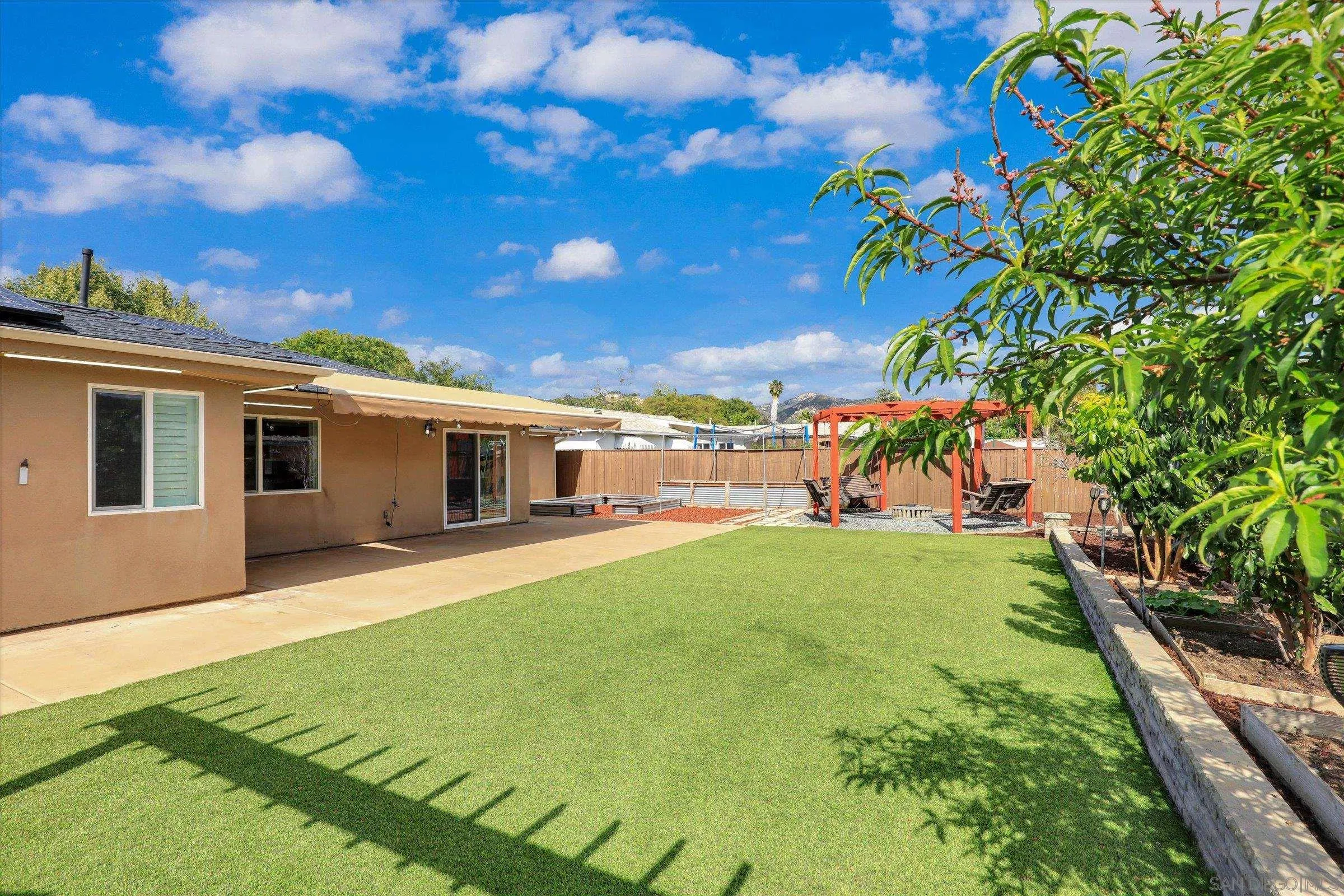 https://cdn.realtyfeed.com/cdn/127/260011412/0bc56d2b19b0fb1c0015972fb37d28f9.webp