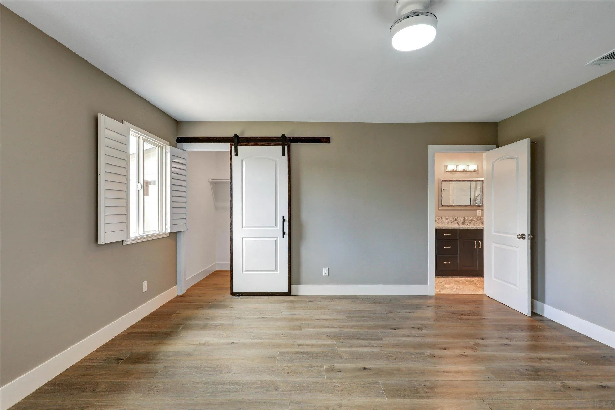 https://cdn.realtyfeed.com/cdn/127/260011412/7add4fc692bc7f21424d25b5cd2ce45a.webp