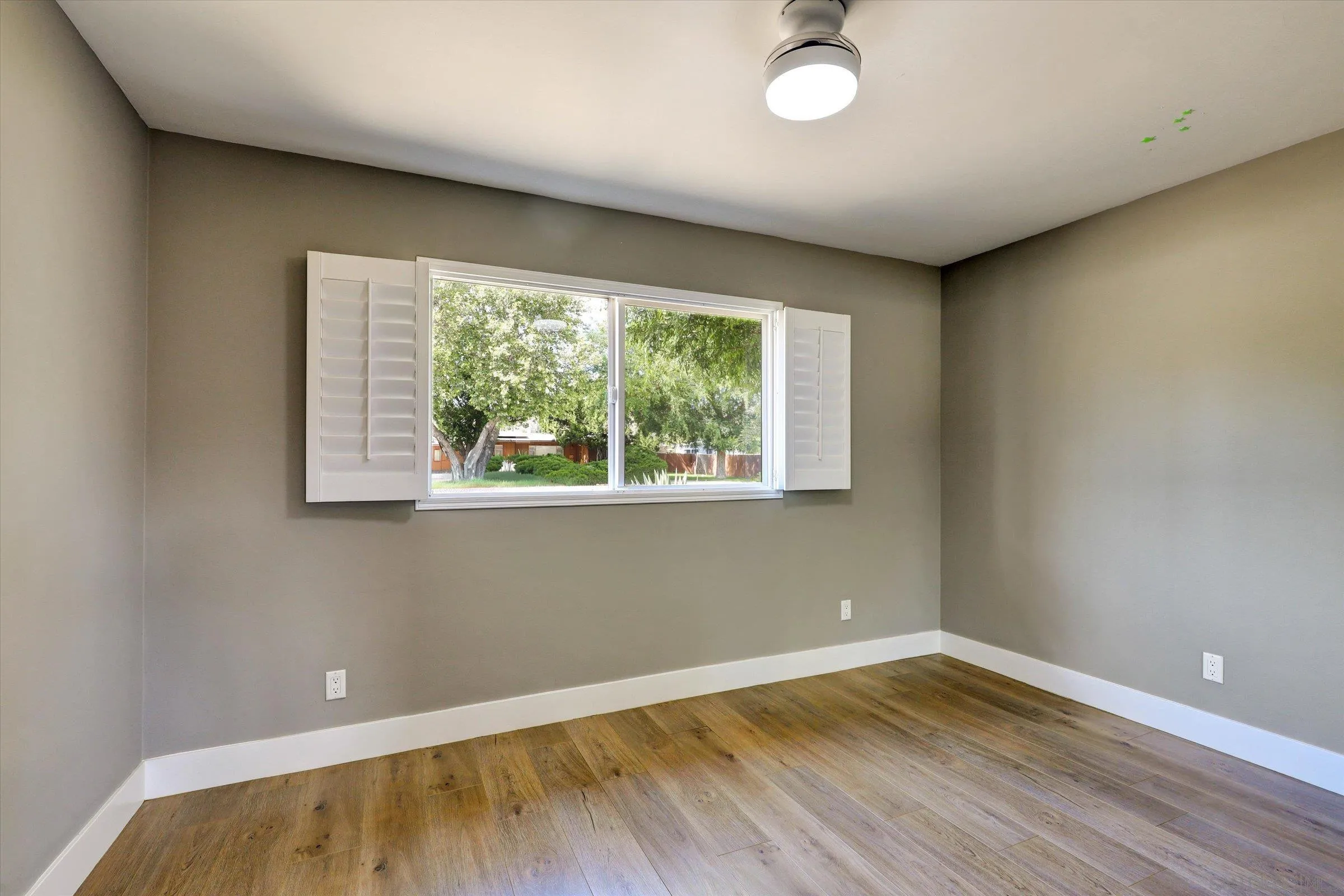 https://cdn.realtyfeed.com/cdn/127/260011412/de44c301ddf703c1fcc0008cc6fd290a.webp