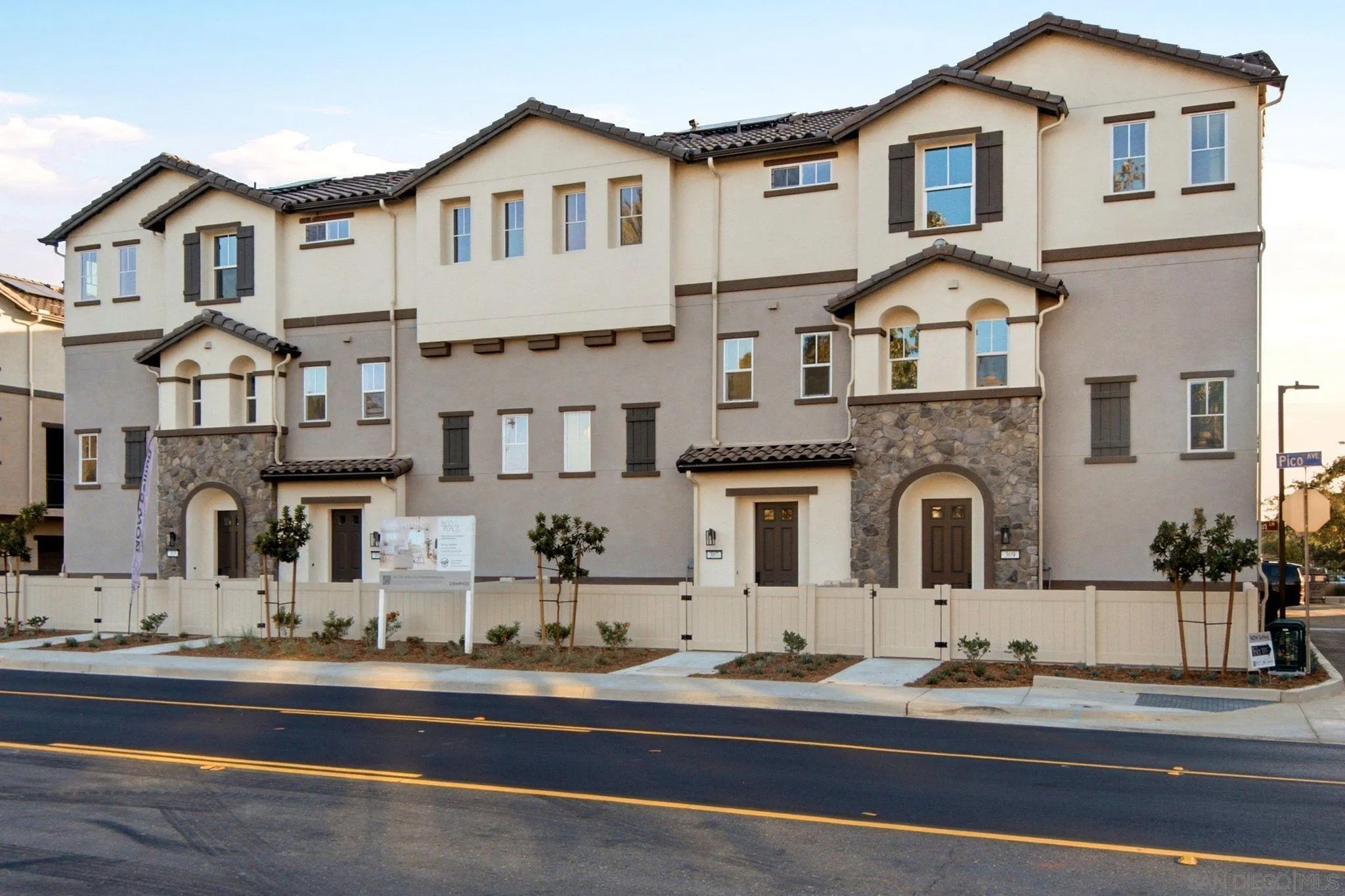 Photo #12: 260011413 Listing: Photo #12