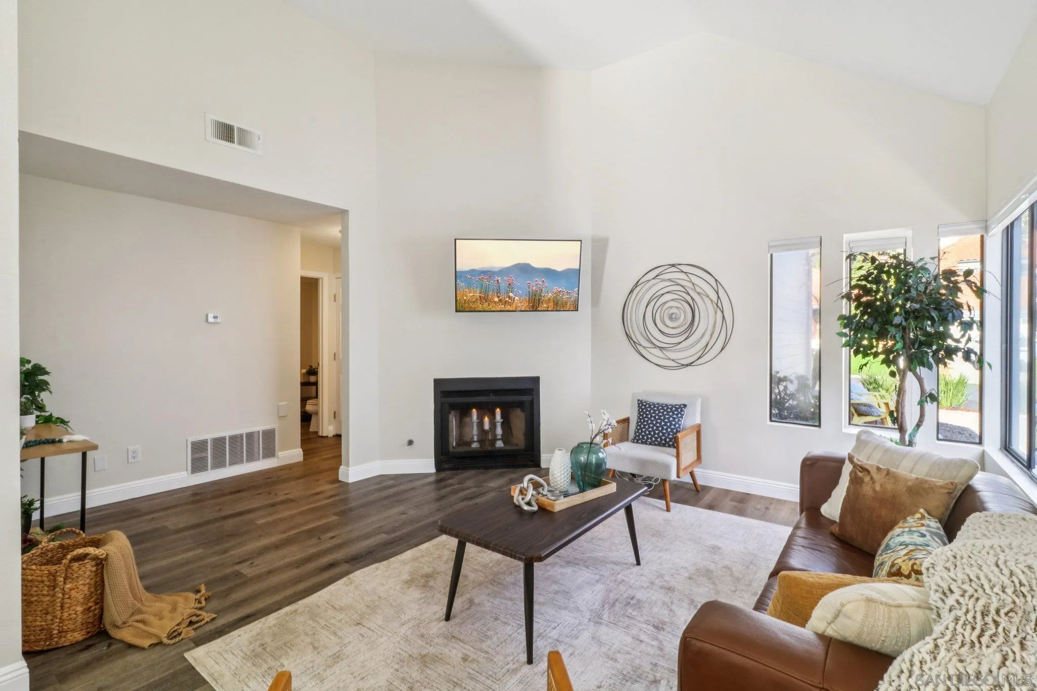 https://cdn.realtyfeed.com/cdn/127/260011418/3e78c5a0cdb2f887e88629f1e05b8584.webp