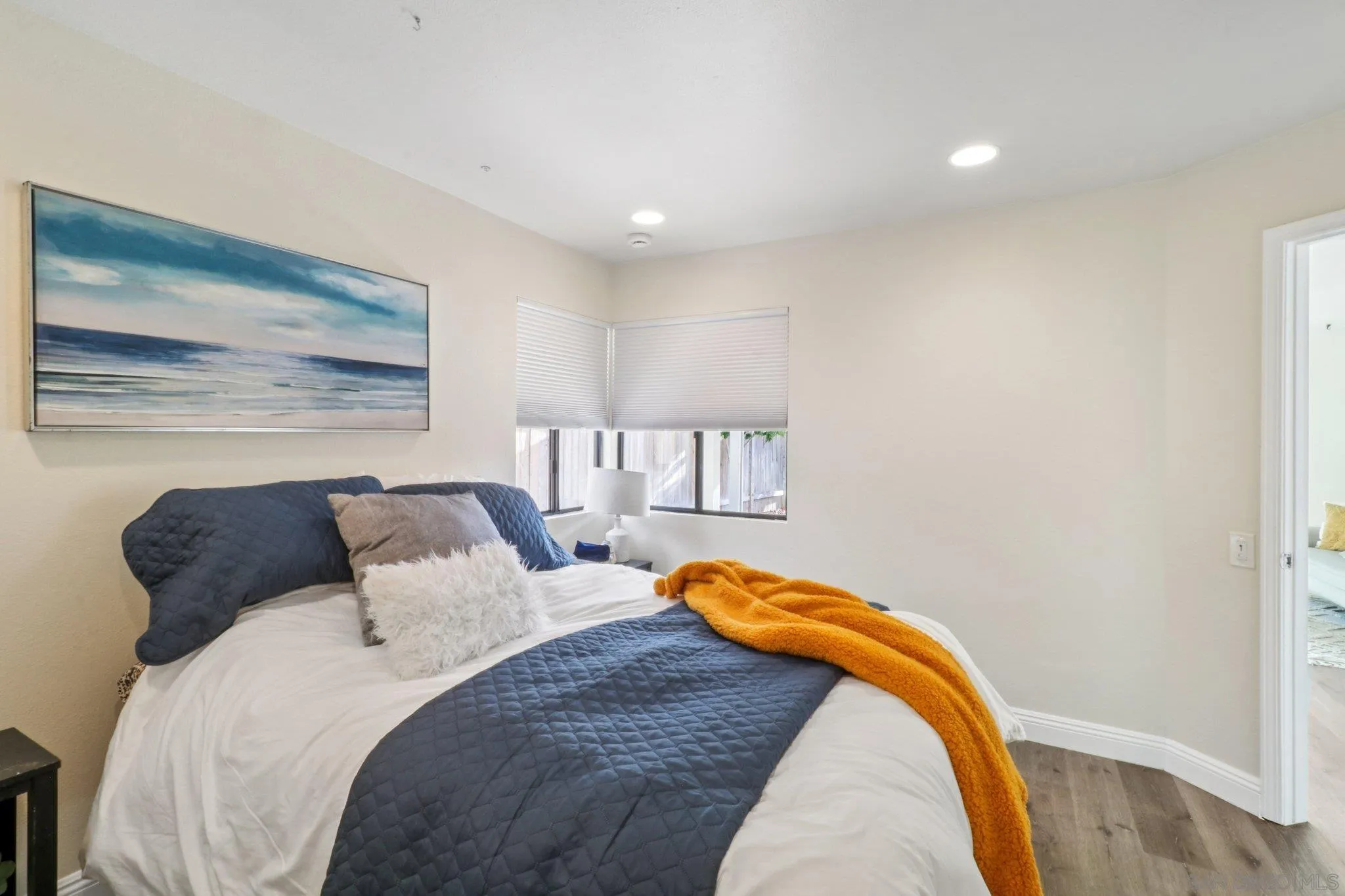 https://cdn.realtyfeed.com/cdn/127/260011418/7af8792edaae3ee4b81ea56731a062d8.webp
