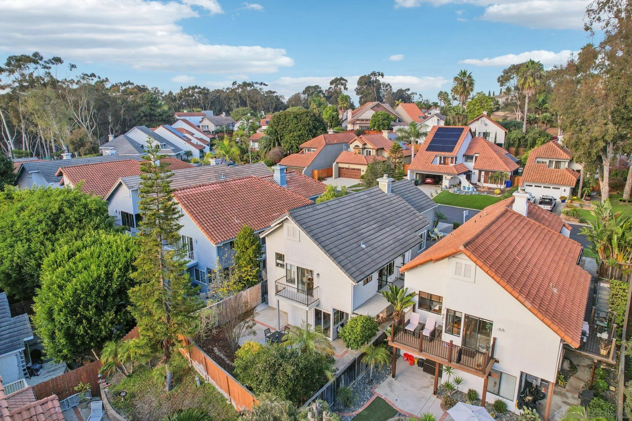 https://cdn.realtyfeed.com/cdn/127/260011418/94a5ae69d15be2827c56e9be49dfa894.webp