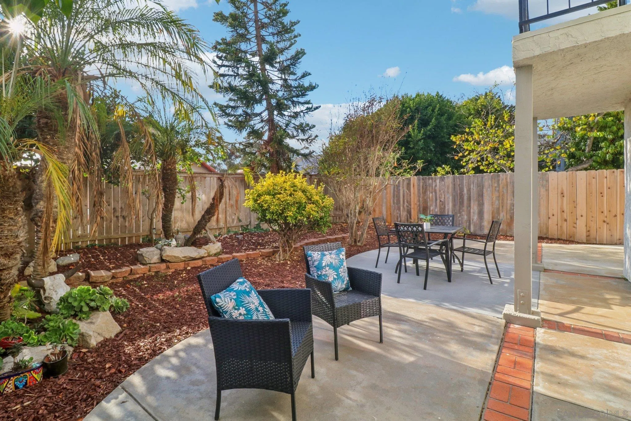 https://cdn.realtyfeed.com/cdn/127/260011418/a75ae995fff591611bfdd1a3342e1614.webp