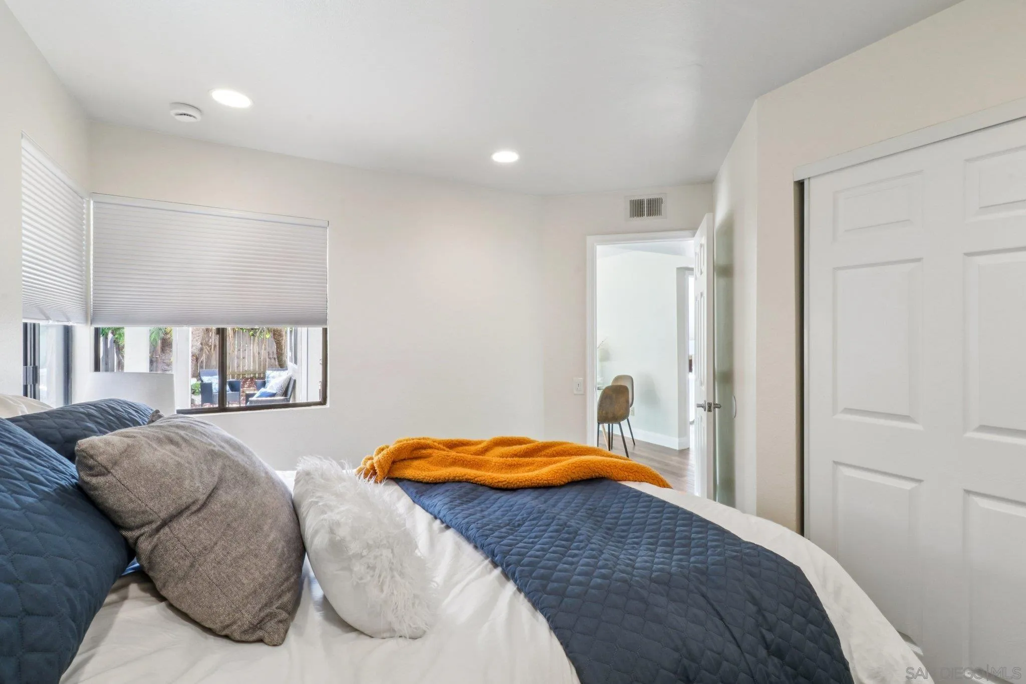 https://cdn.realtyfeed.com/cdn/127/260011418/c0bde8dfcdd22f370fc5aa0ebf563a05.webp