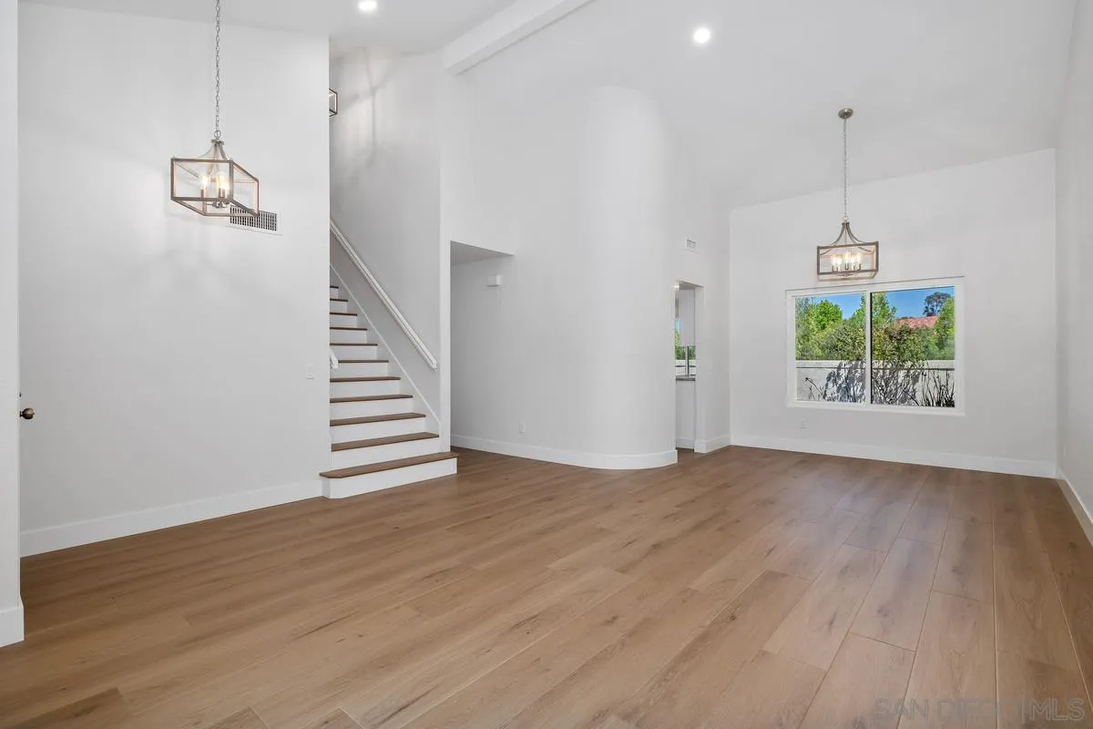 https://cdn.realtyfeed.com/cdn/127/260011419/b51343d8c2deccc6710fa3fff042ef21.webp