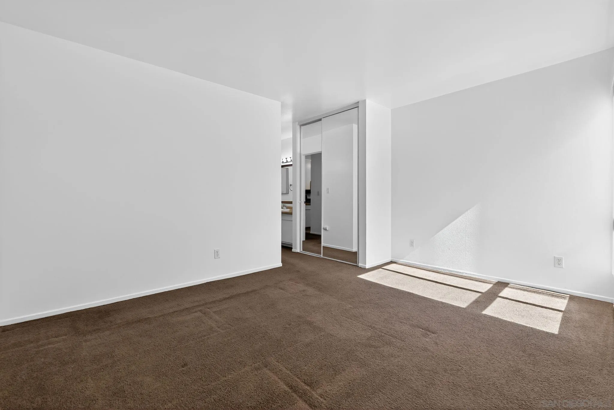 Photo #9: 260011420 Listing: Photo #9
