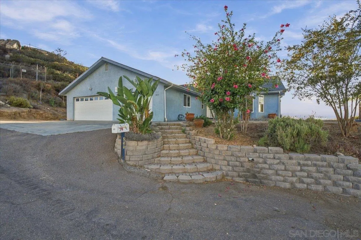 https://cdn.realtyfeed.com/cdn/127/260011422/355bc3cabababd456d995f0edb3162c7.webp