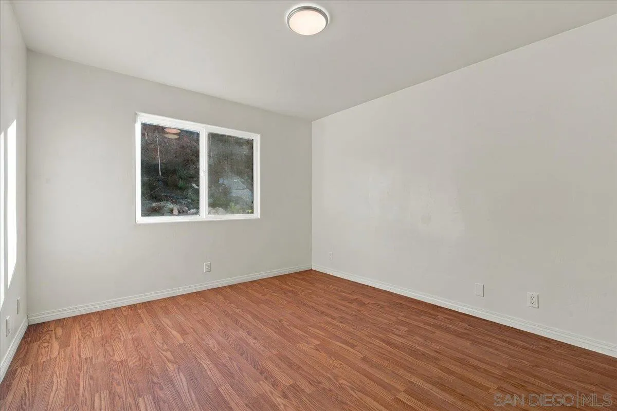 https://cdn.realtyfeed.com/cdn/127/260011422/903adcd19ea7b5282313de53879700df.webp