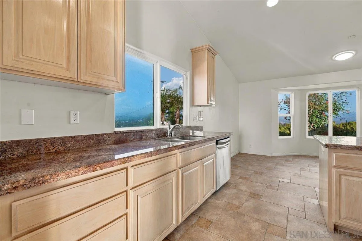 https://cdn.realtyfeed.com/cdn/127/260011422/b2461a09cbdc4b8ae8e151fcc564b181.webp