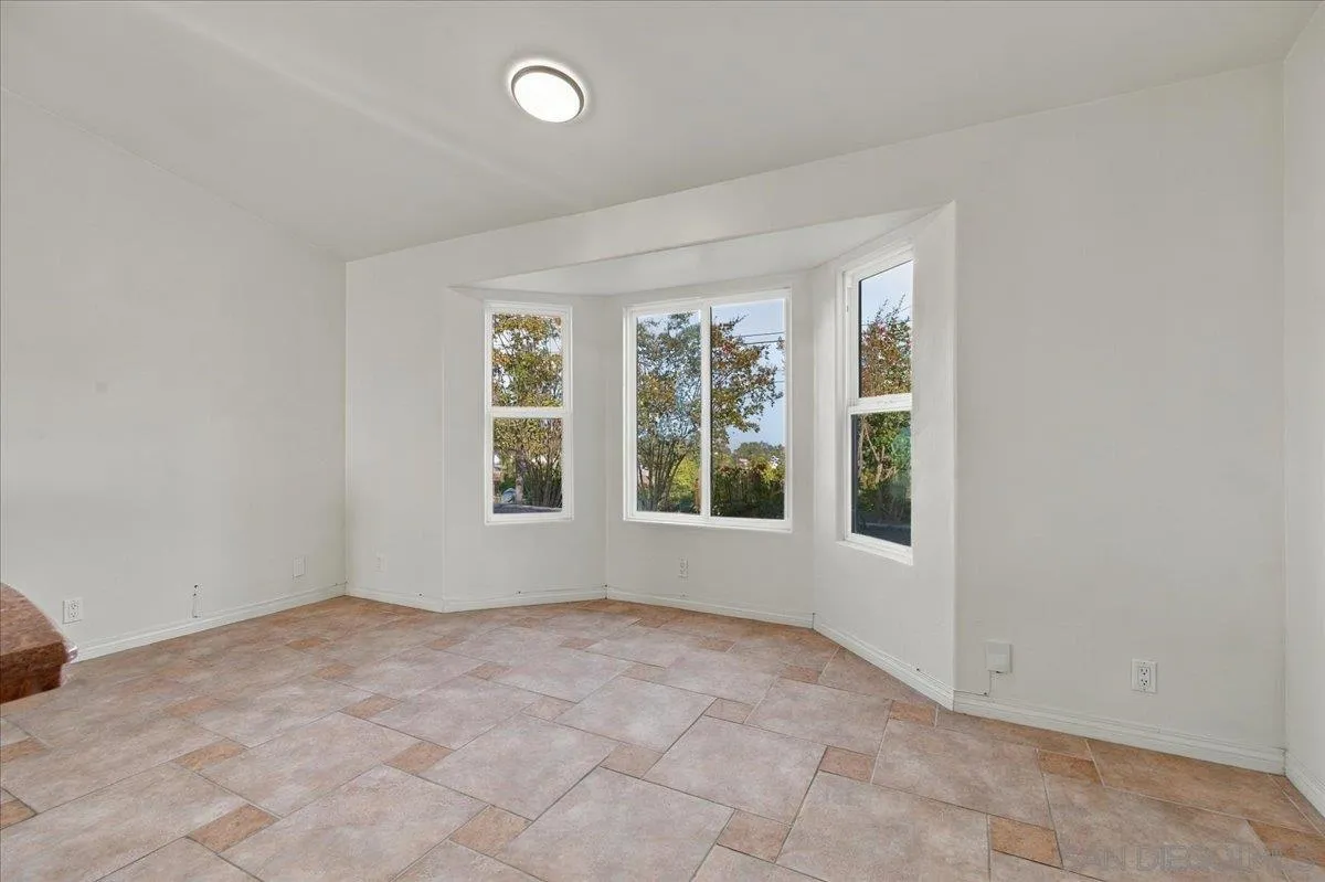 https://cdn.realtyfeed.com/cdn/127/260011422/bdbc988d6863d6580fdc8350848f167a.webp