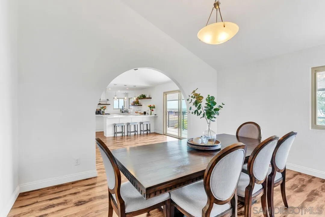 https://cdn.realtyfeed.com/cdn/127/260011423/0fec0bacbe3997f26012b4b4320fb9b0.webp