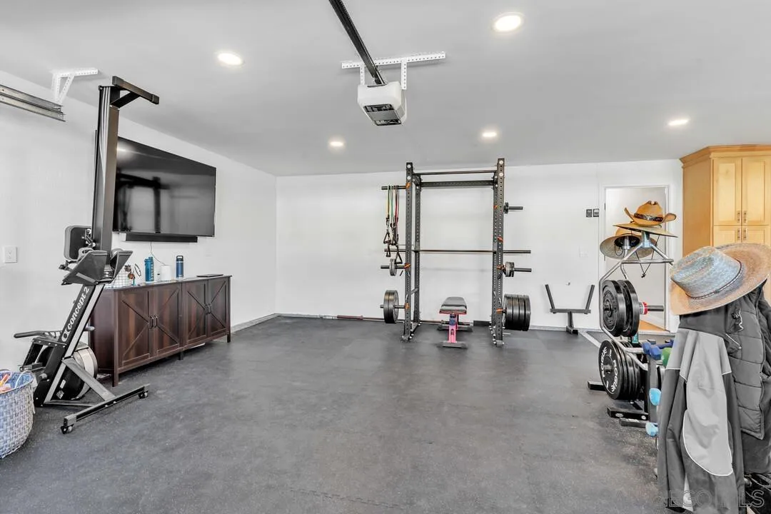 https://cdn.realtyfeed.com/cdn/127/260011423/6e53715e9a378f4cc2bed8a451fc0019.webp