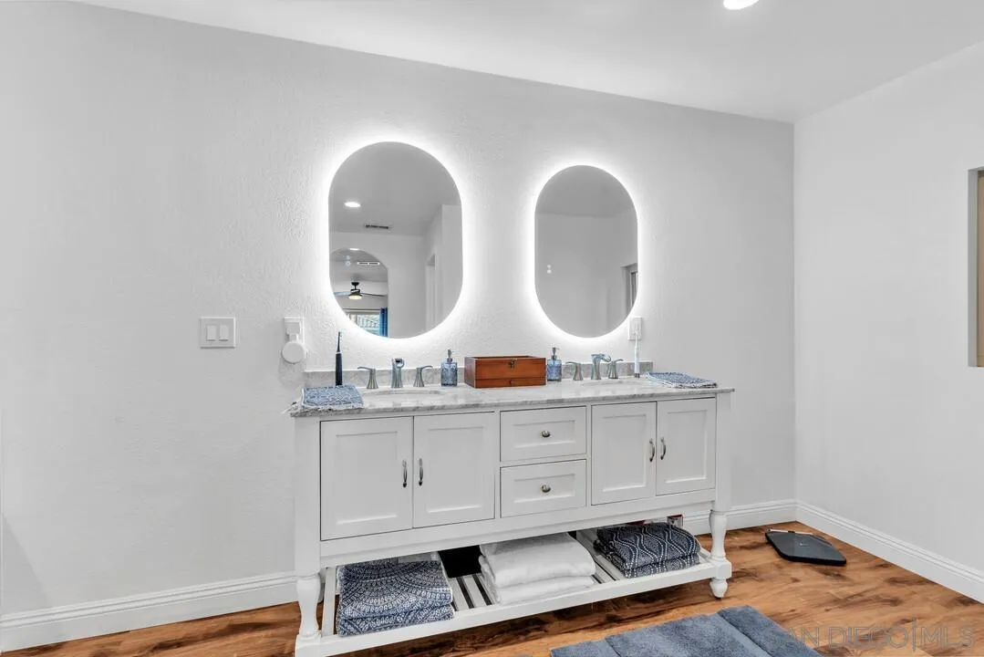 https://cdn.realtyfeed.com/cdn/127/260011423/7dd53ea271699f2ef9456d2629b12607.webp