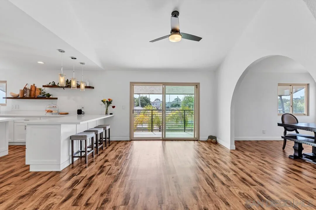 https://cdn.realtyfeed.com/cdn/127/260011423/baeb0cf22f0c967b781f733100e50aa8.webp