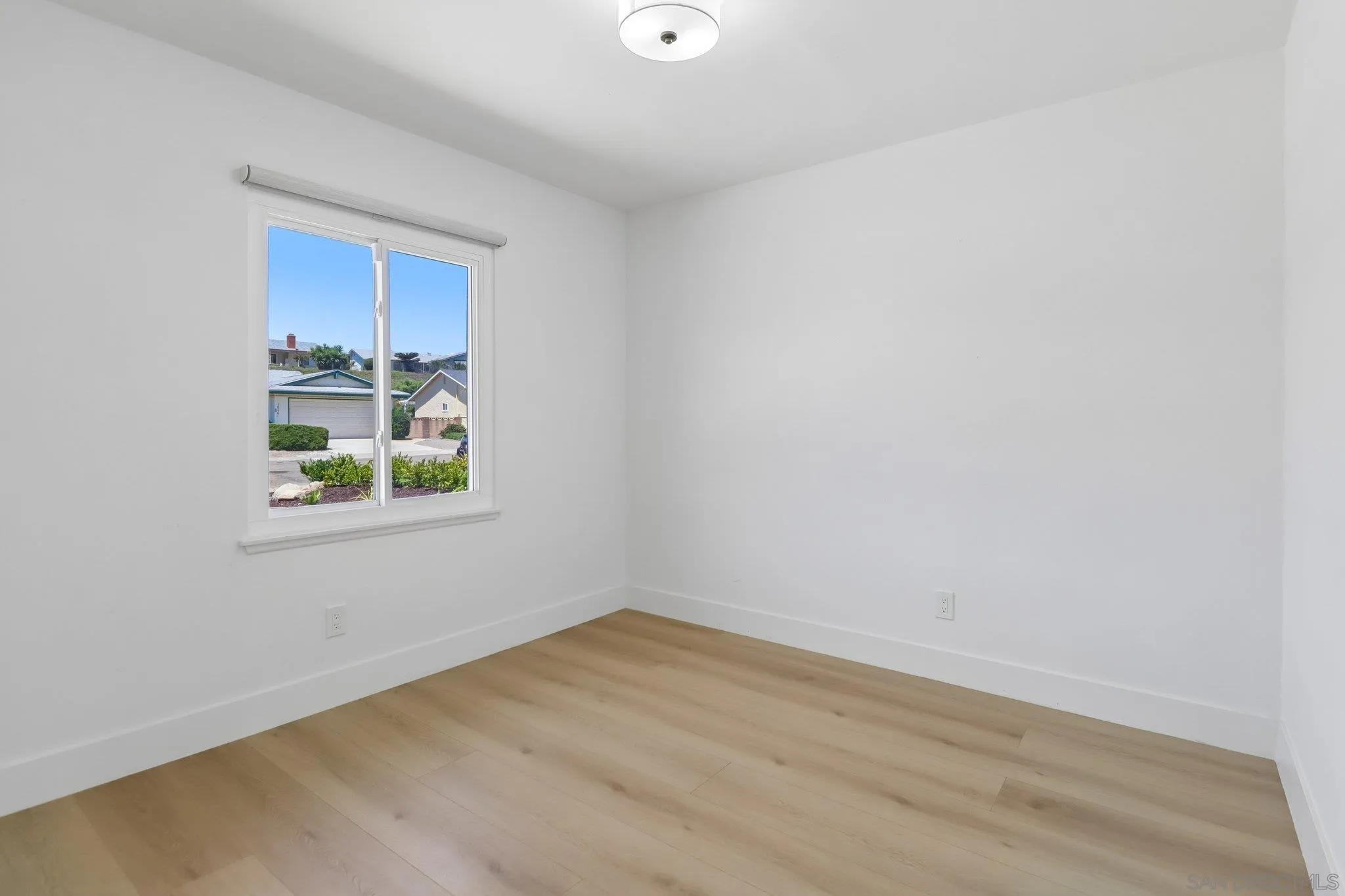 https://cdn.realtyfeed.com/cdn/127/260011424/4947dc84229a0e88dd44bce32d7f9eae.webp
