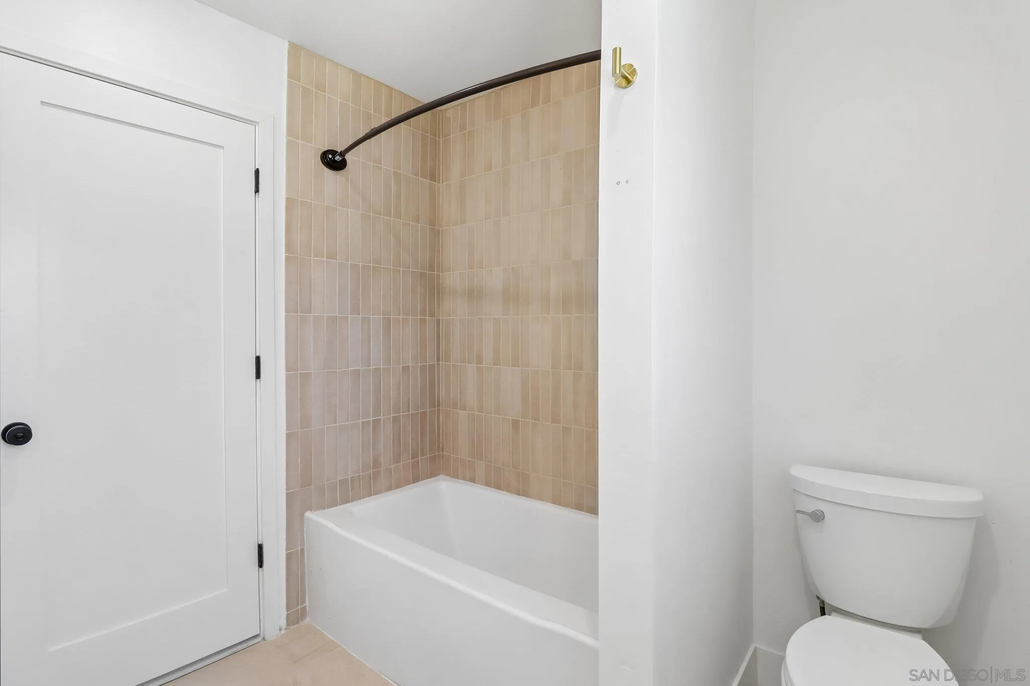 https://cdn.realtyfeed.com/cdn/127/260011424/4d5e8c1863afe508d4cc1aa9fb55245c.webp