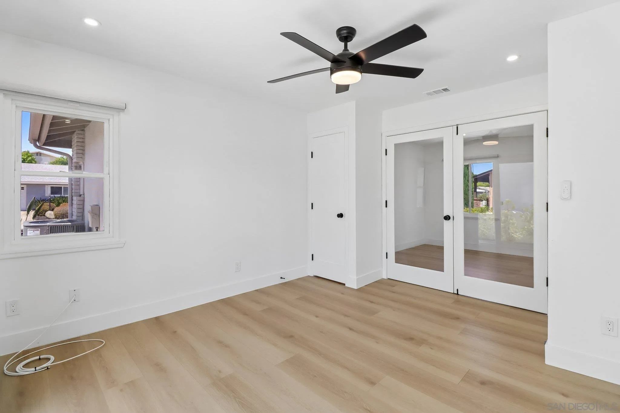 https://cdn.realtyfeed.com/cdn/127/260011424/d317ed85715f92cc1b90a32e60c1bd75.webp