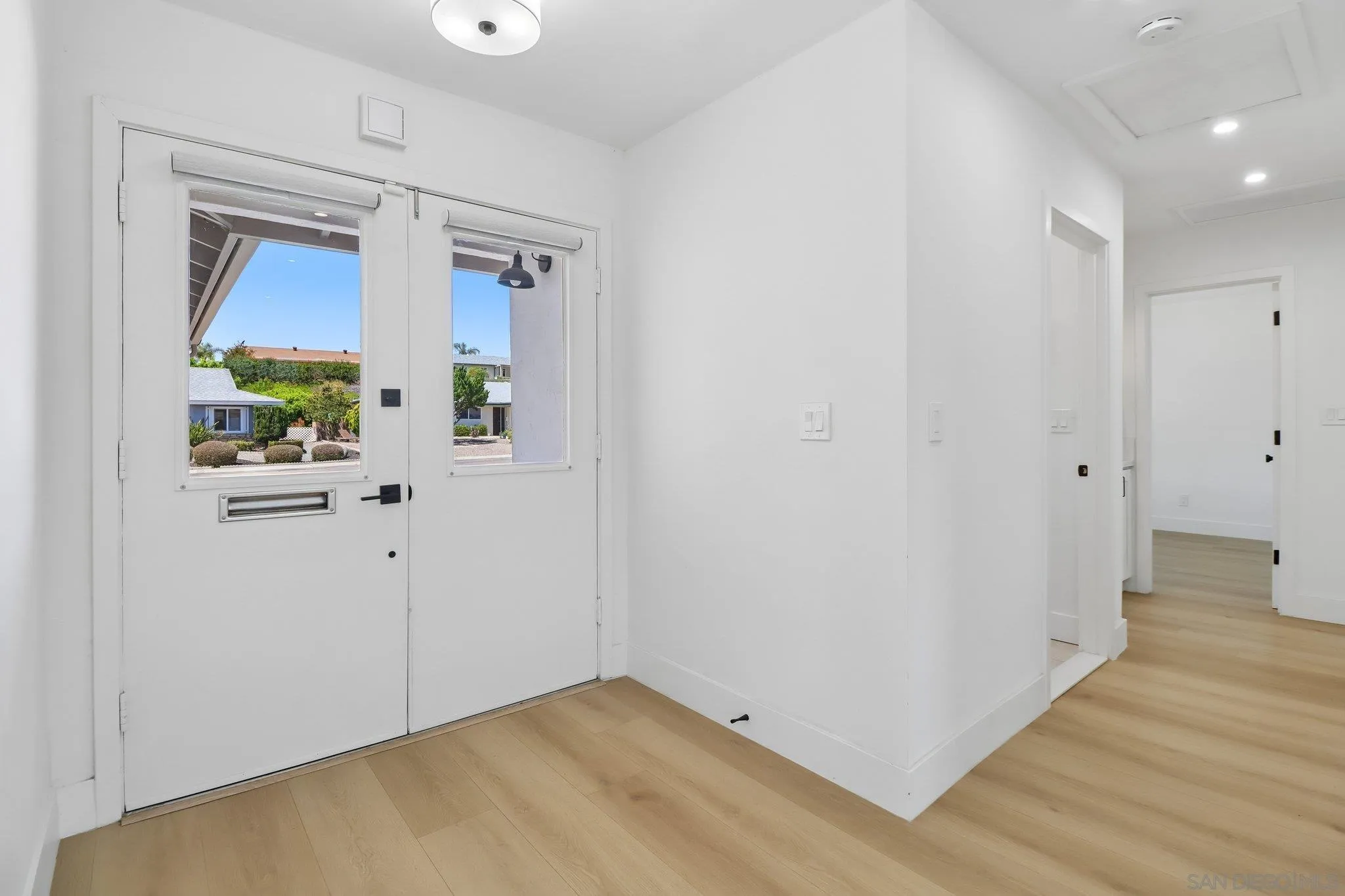 https://cdn.realtyfeed.com/cdn/127/260011424/f43bff5f3520fd96c5a9e9ed77f61a26.webp