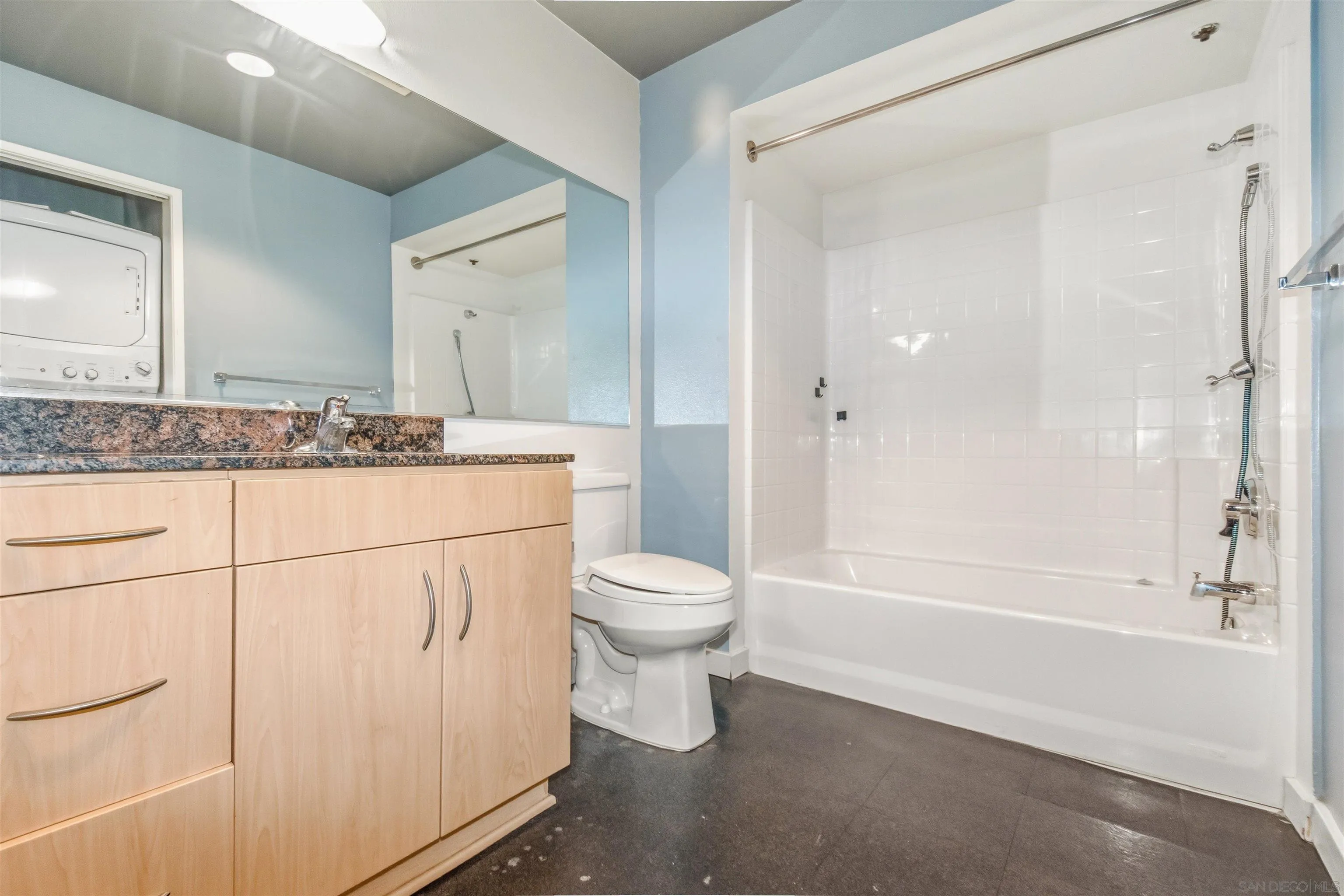 Photo #13: 260011425 Listing: Photo #13