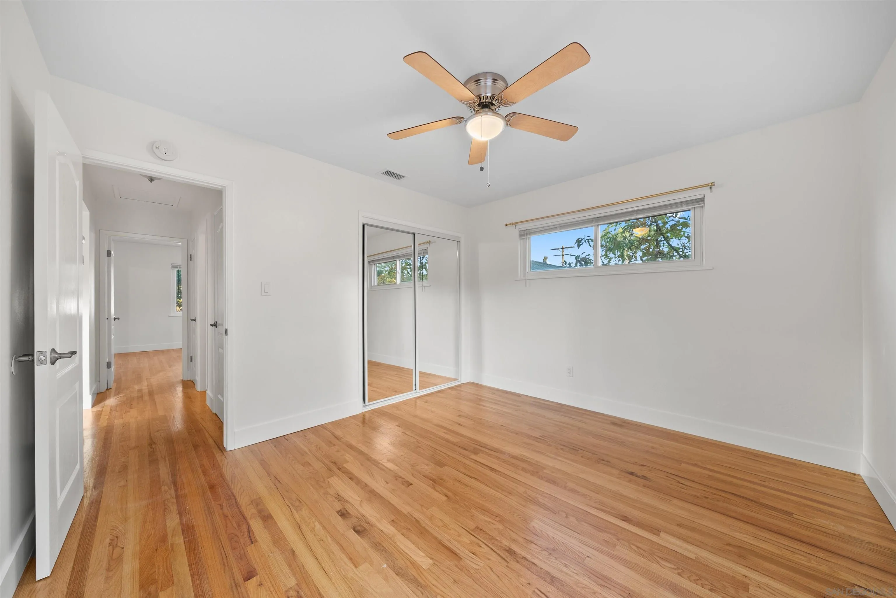 https://cdn.realtyfeed.com/cdn/127/260011426/130cfbf2fa5aafb6182a1dcd3553f769.webp