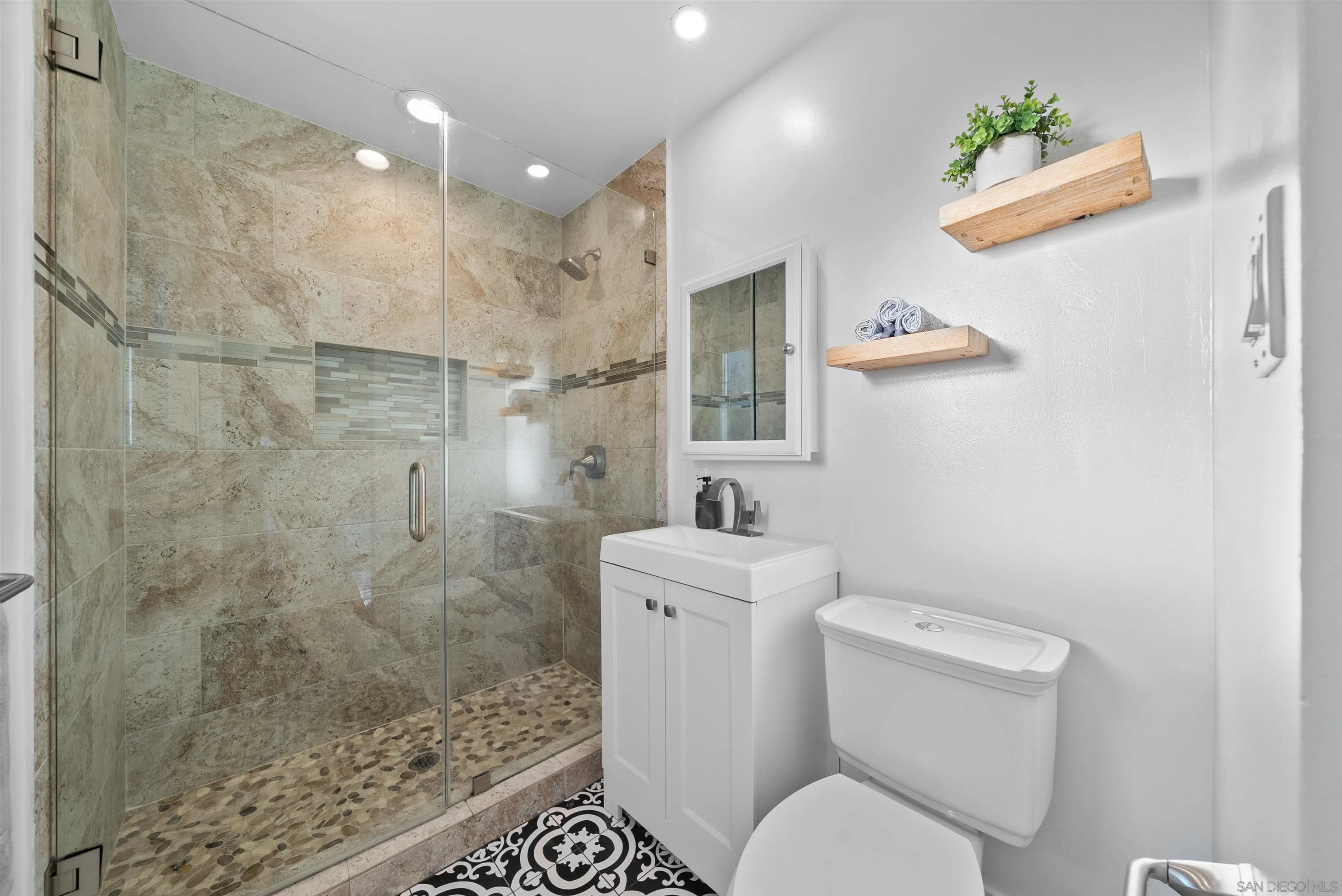 https://cdn.realtyfeed.com/cdn/127/260011426/1d6ecfe5806801b9eef08645df077750.webp