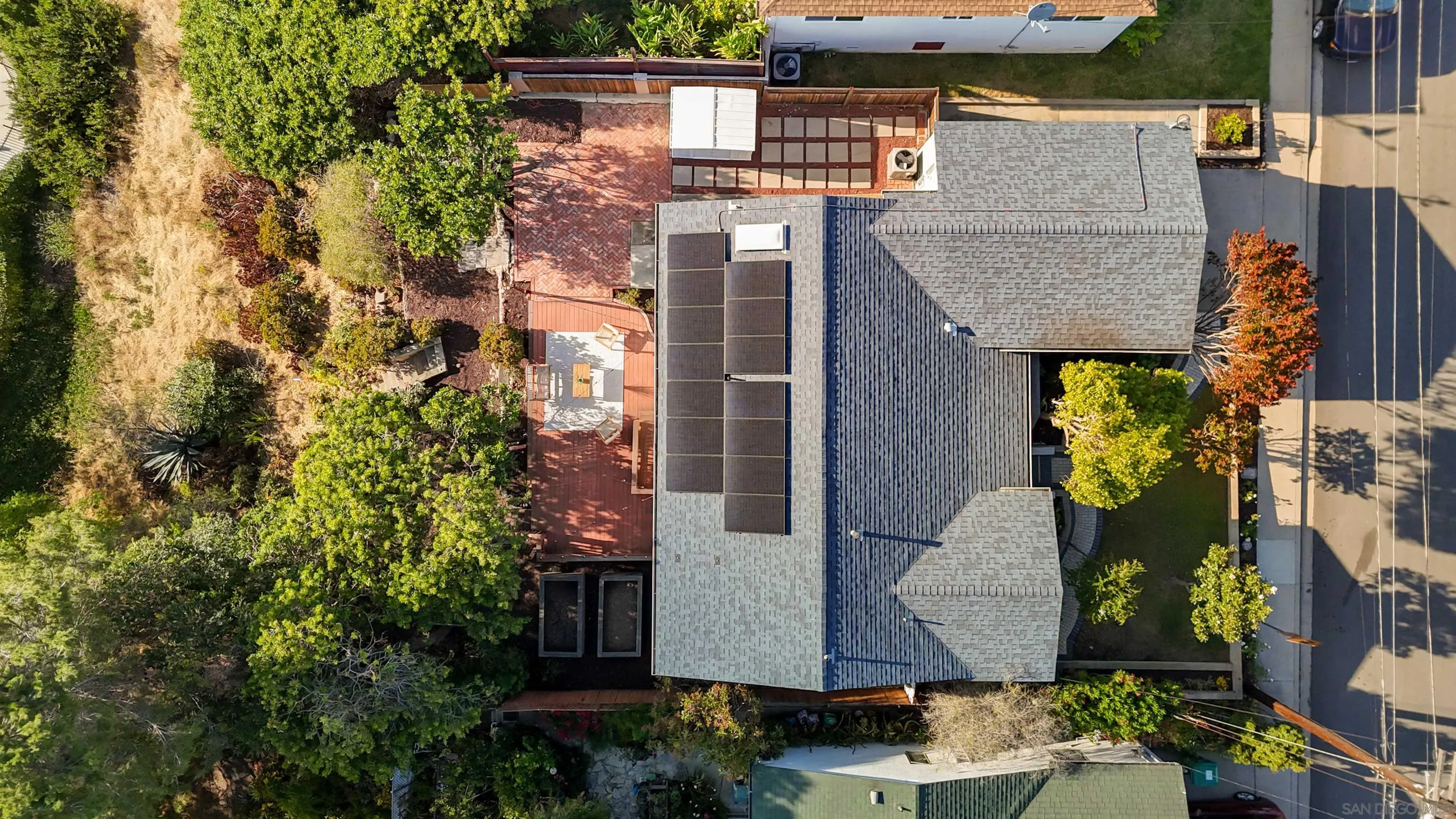 https://cdn.realtyfeed.com/cdn/127/260011426/2940a4dcb304a1d3945c7c948f1736cf.webp