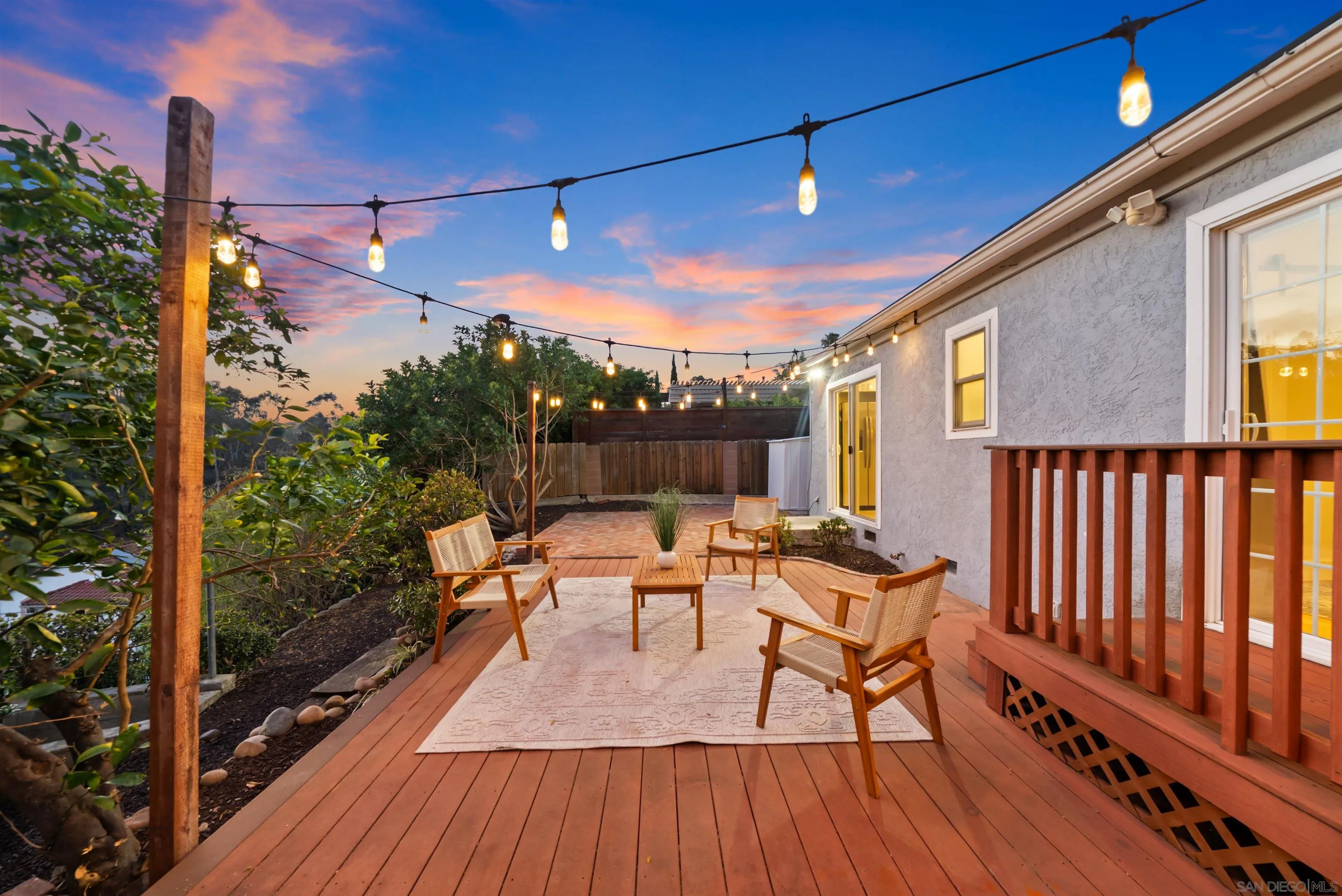https://cdn.realtyfeed.com/cdn/127/260011426/30a496ec1e204fe9a0bbfb3ee329494e.webp