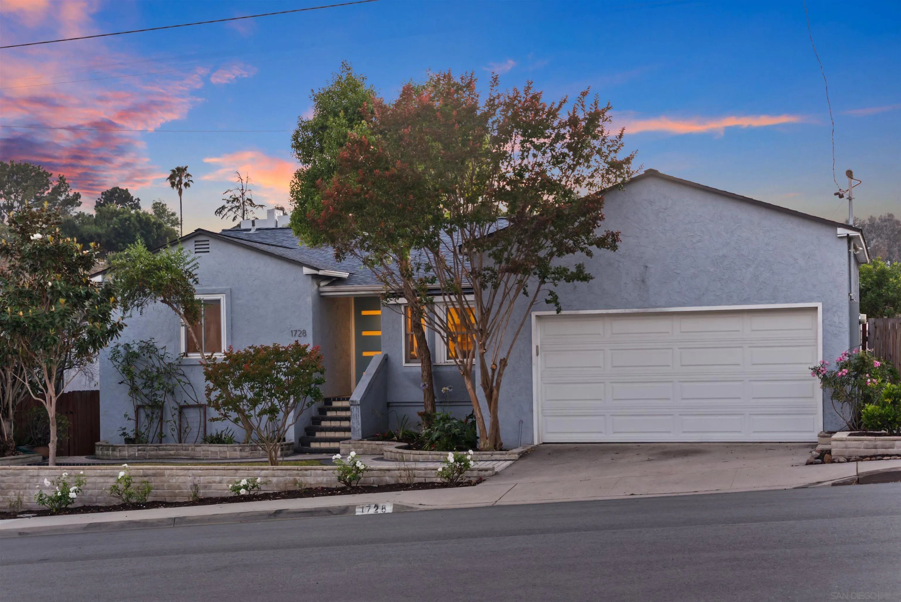 https://cdn.realtyfeed.com/cdn/127/260011426/3ac10605f34e1fd52340991fd62afc03.webp