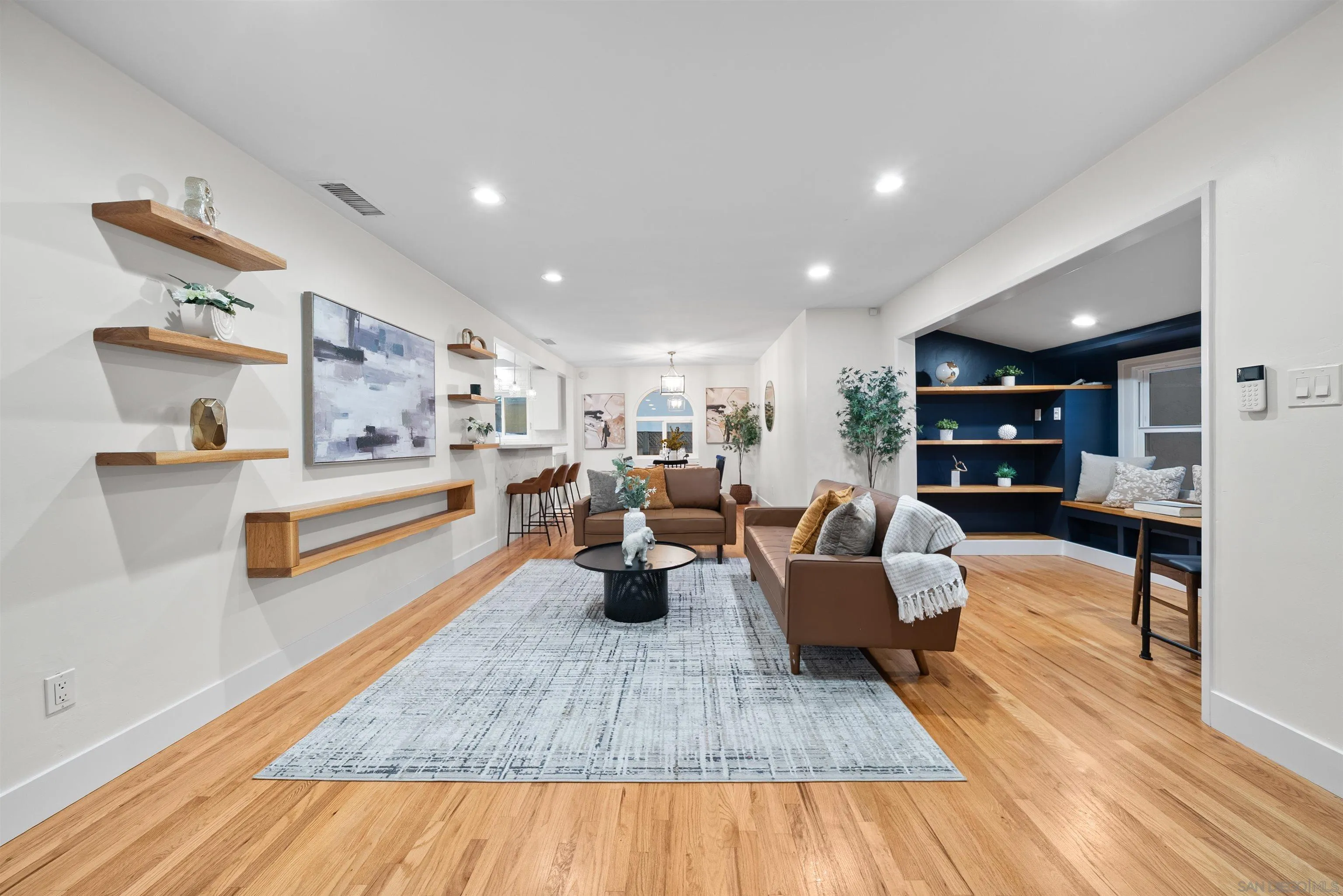 https://cdn.realtyfeed.com/cdn/127/260011426/47d9f4fd4dcb8ba7c80e1d95bc565f7a.webp