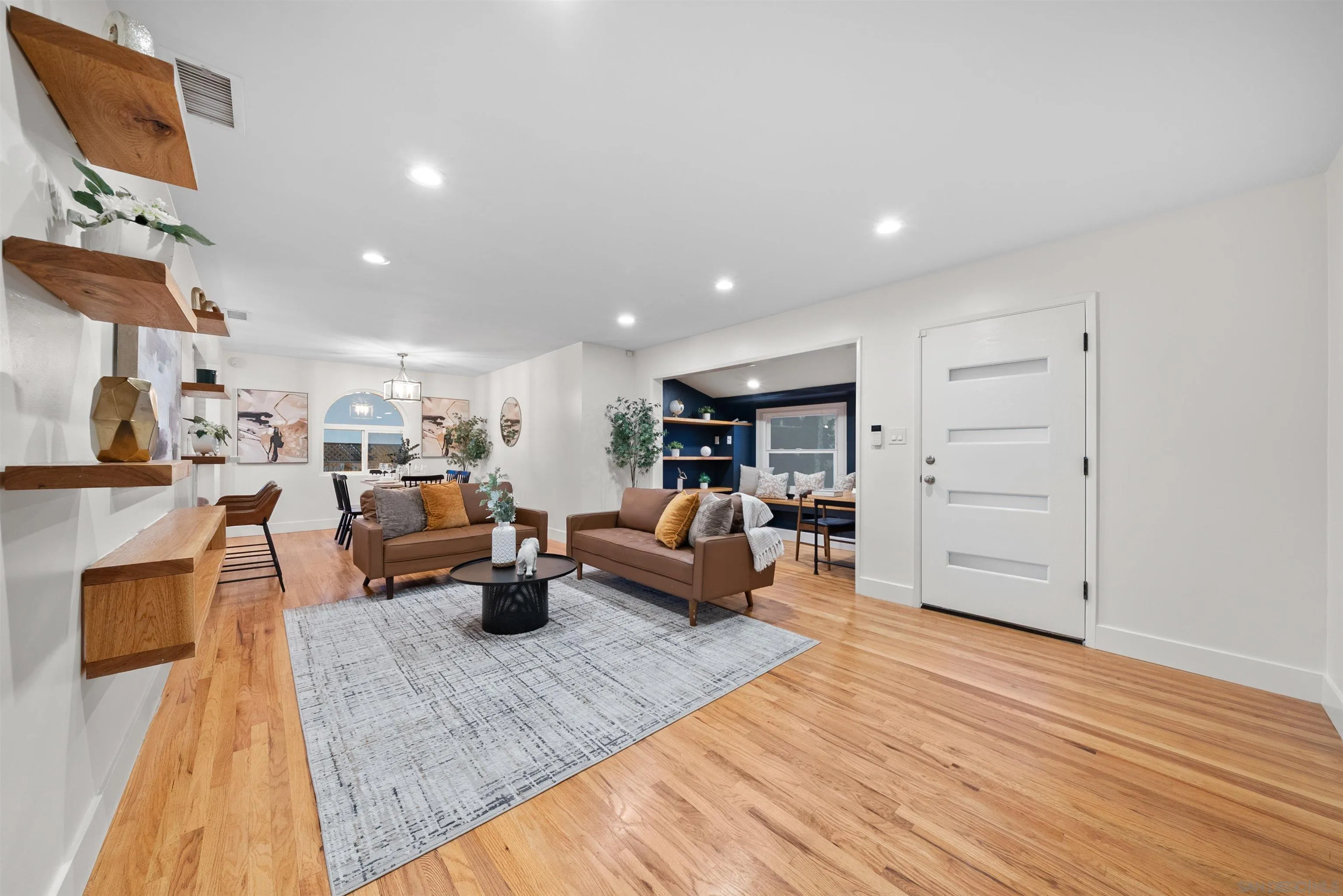 https://cdn.realtyfeed.com/cdn/127/260011426/9aa10779aaa35c9cc8beb36e04ae5acd.webp
